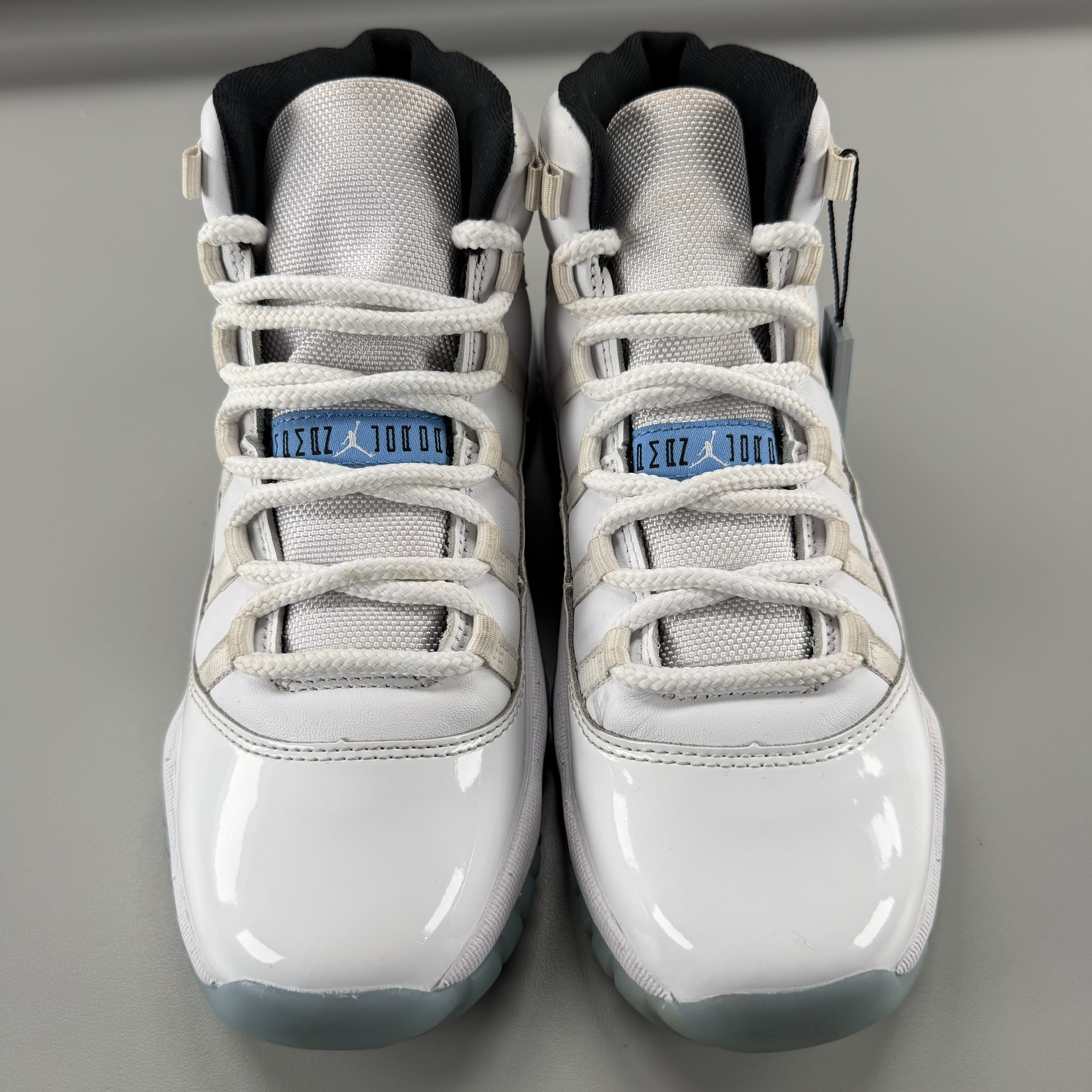 573071 Jordan 11 Retro Legend Blue (2024) (GS)
