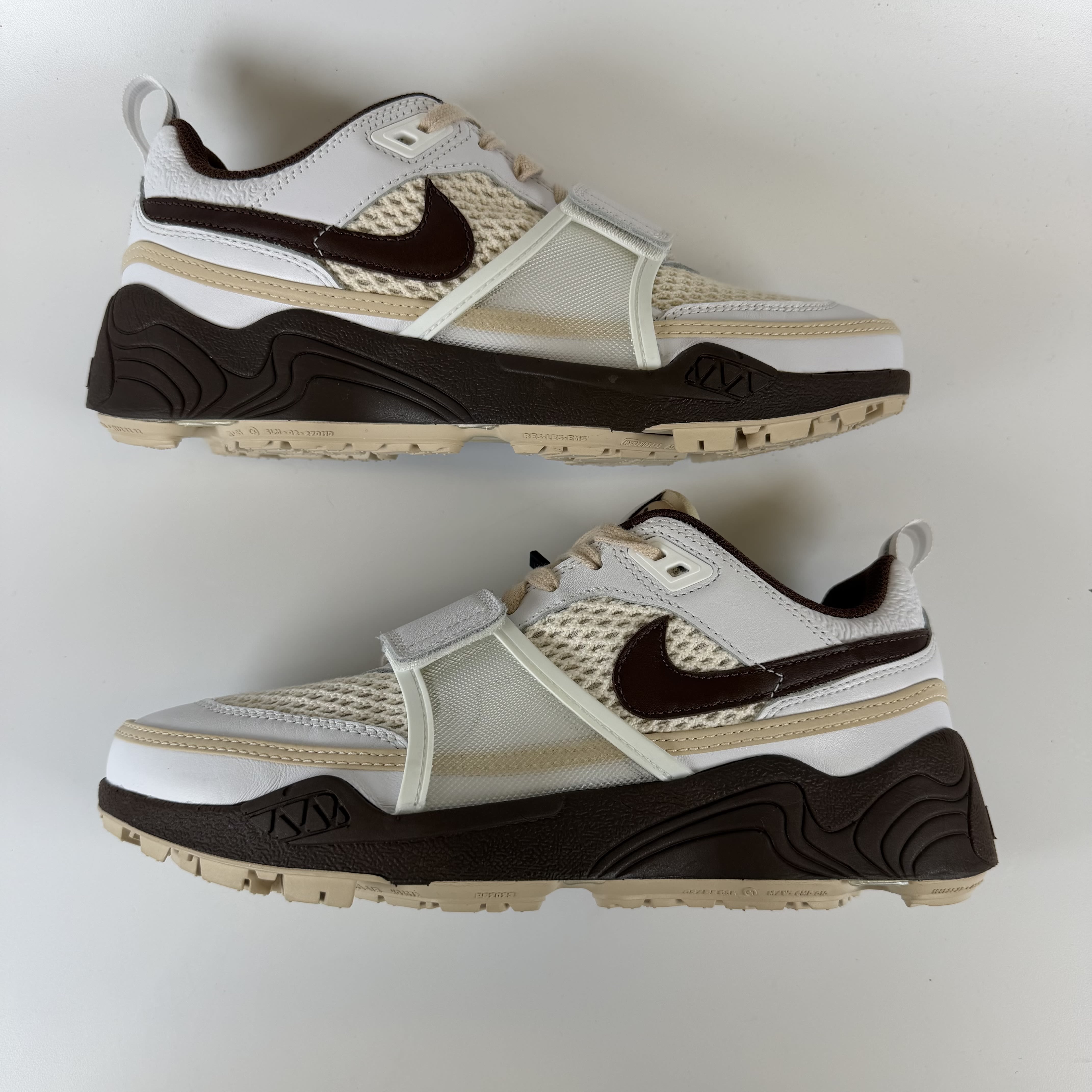 [758791] Nike Zoom Field Jaxx Travis Scott Light Chocolate