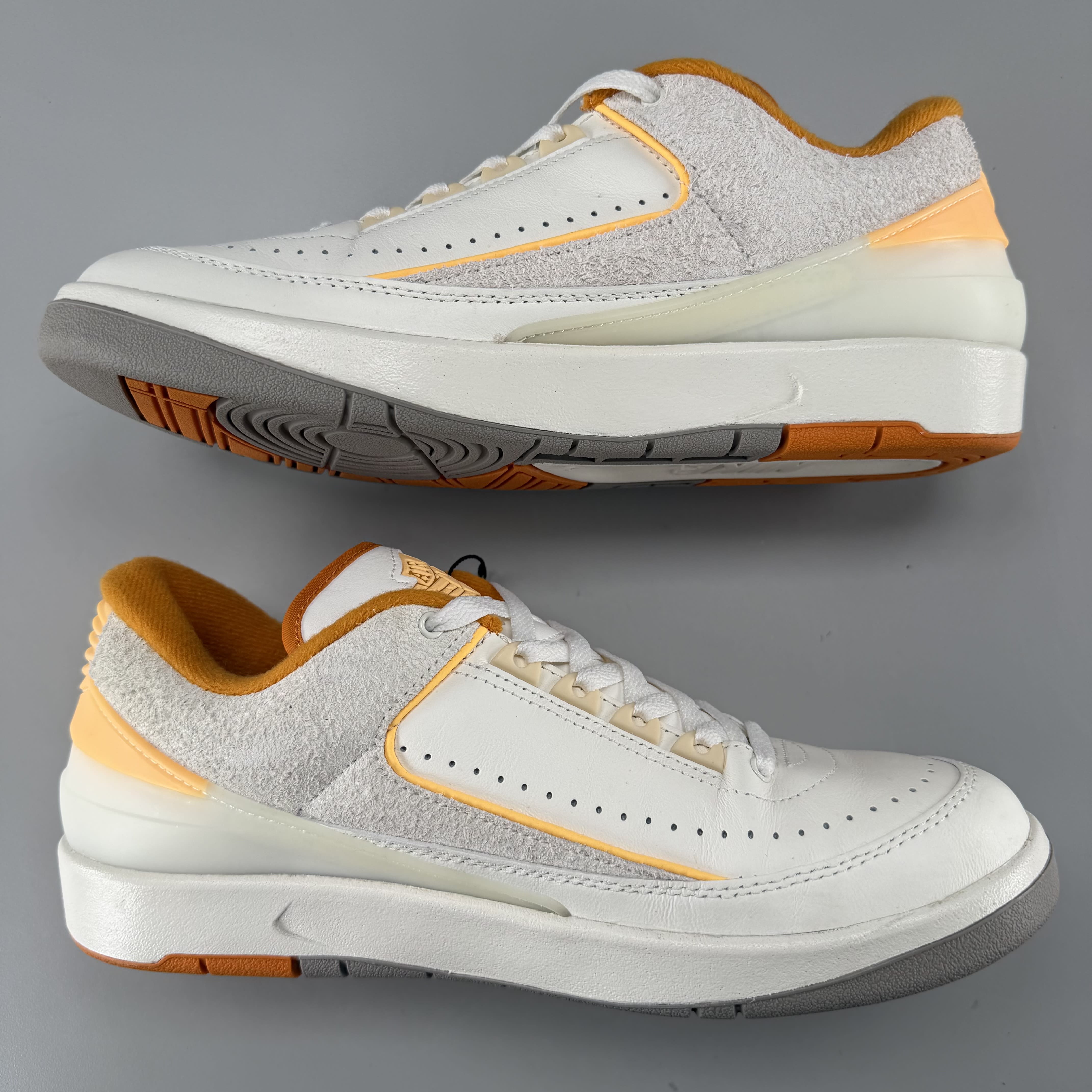 656426 Jordan 2 Retro Low Craft Melon Tint