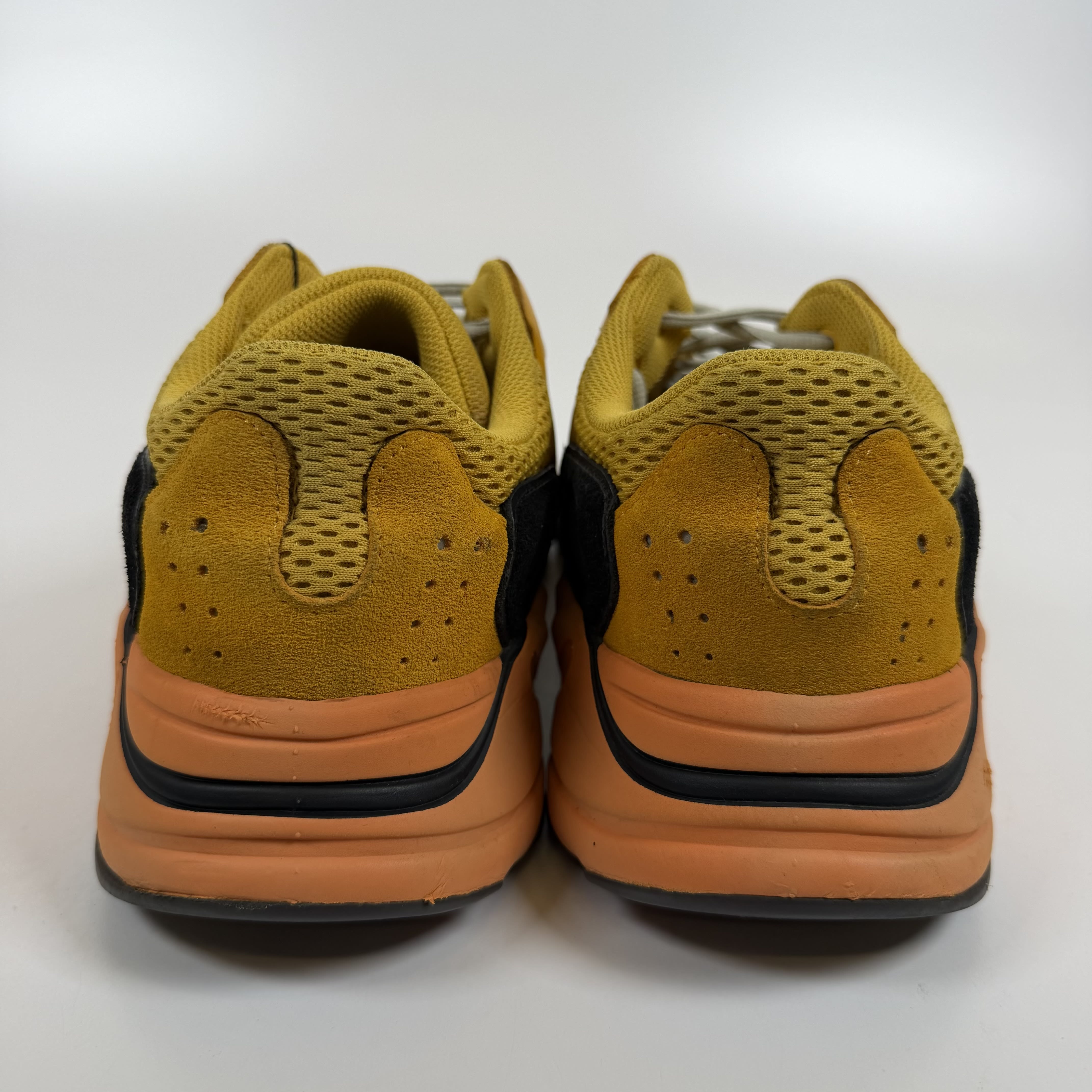 SP7752 adidas Yeezy Boost 700 Sun