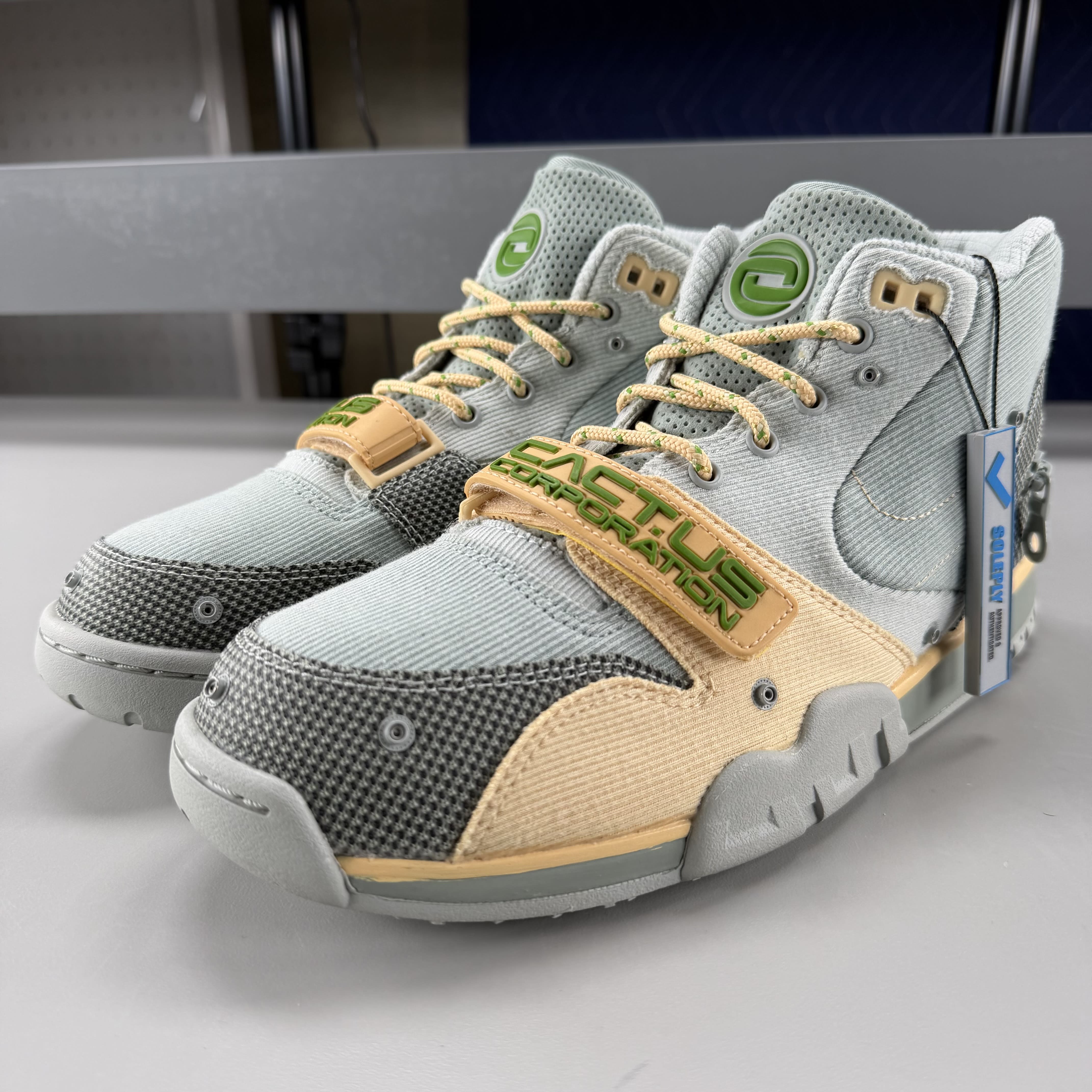509992 Nike Air Trainer 1 SP Travis Scott Grey Haze