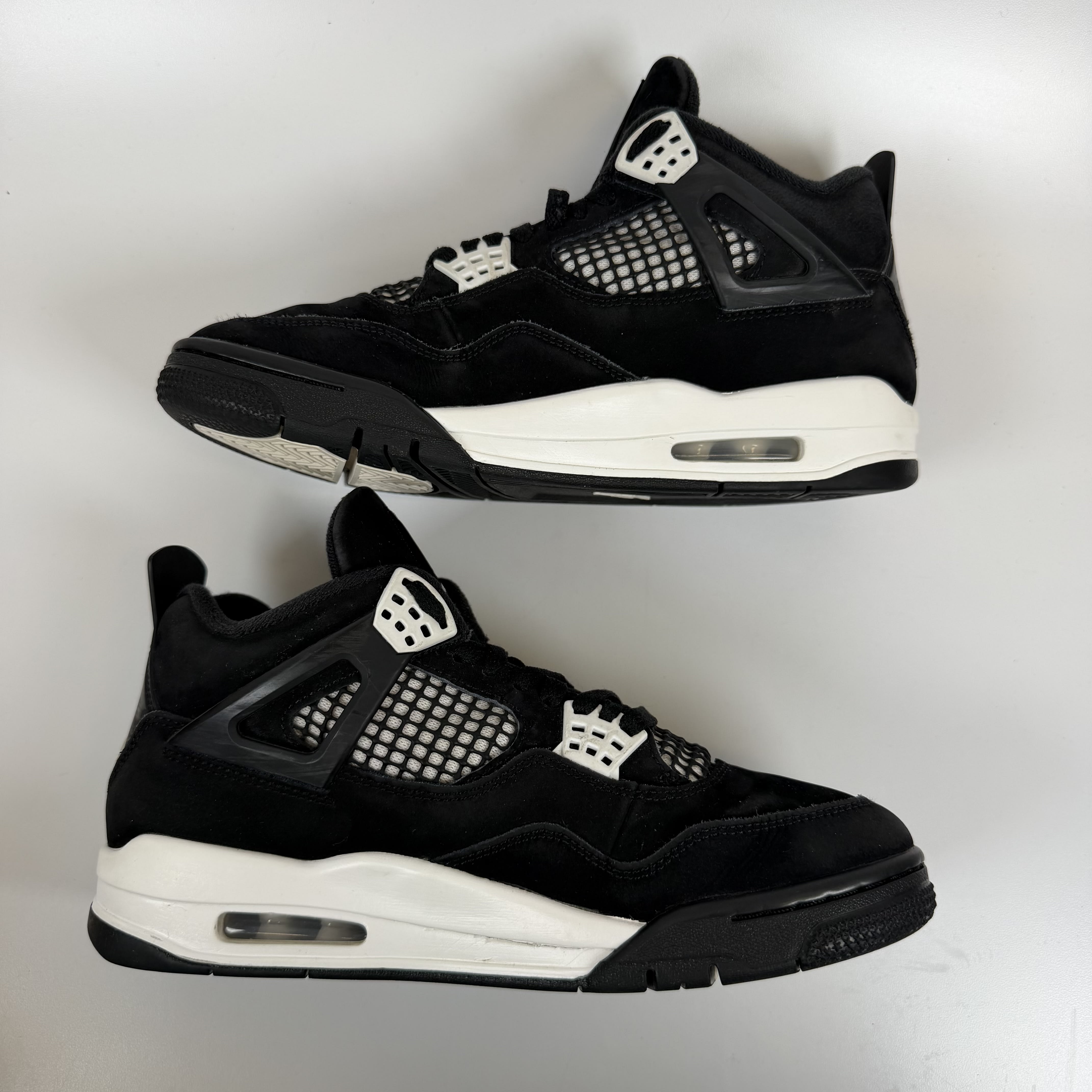 SP7548 Jordan 4 Retro White Thunder
