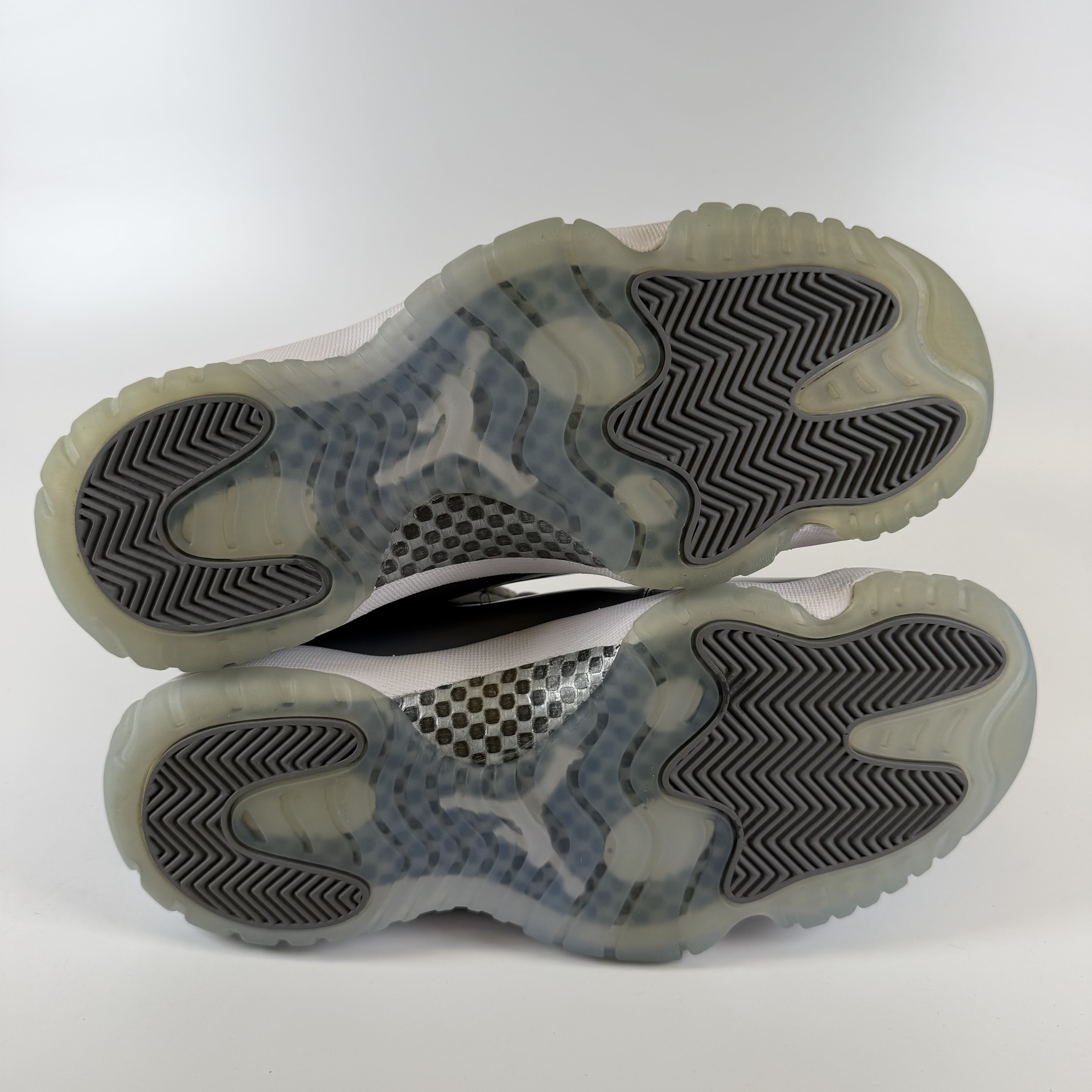 [465464] Jordan 11 Retro Cool Grey (2021)