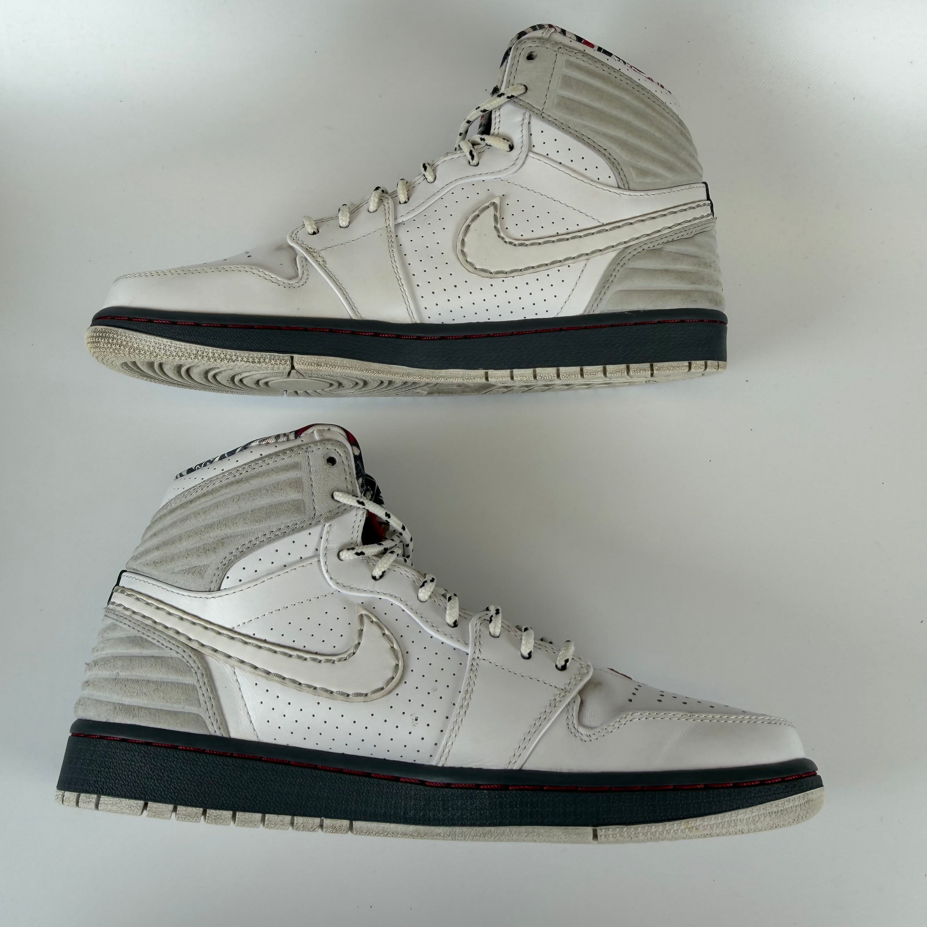 611119 Jordan 1 Retro 93 Bugs Bunny