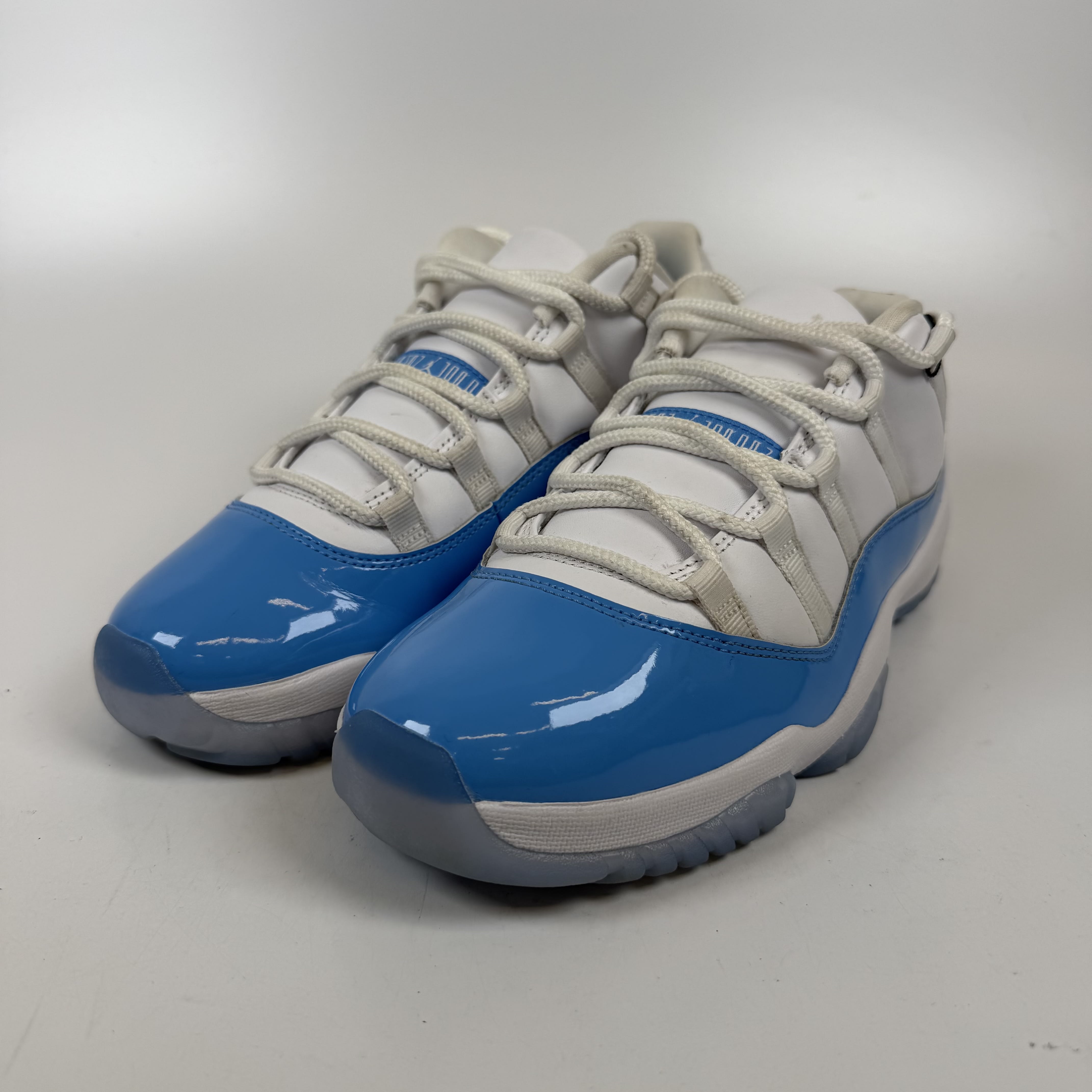 [SP13124] Jordan 11 Retro Low University Blue (2026)