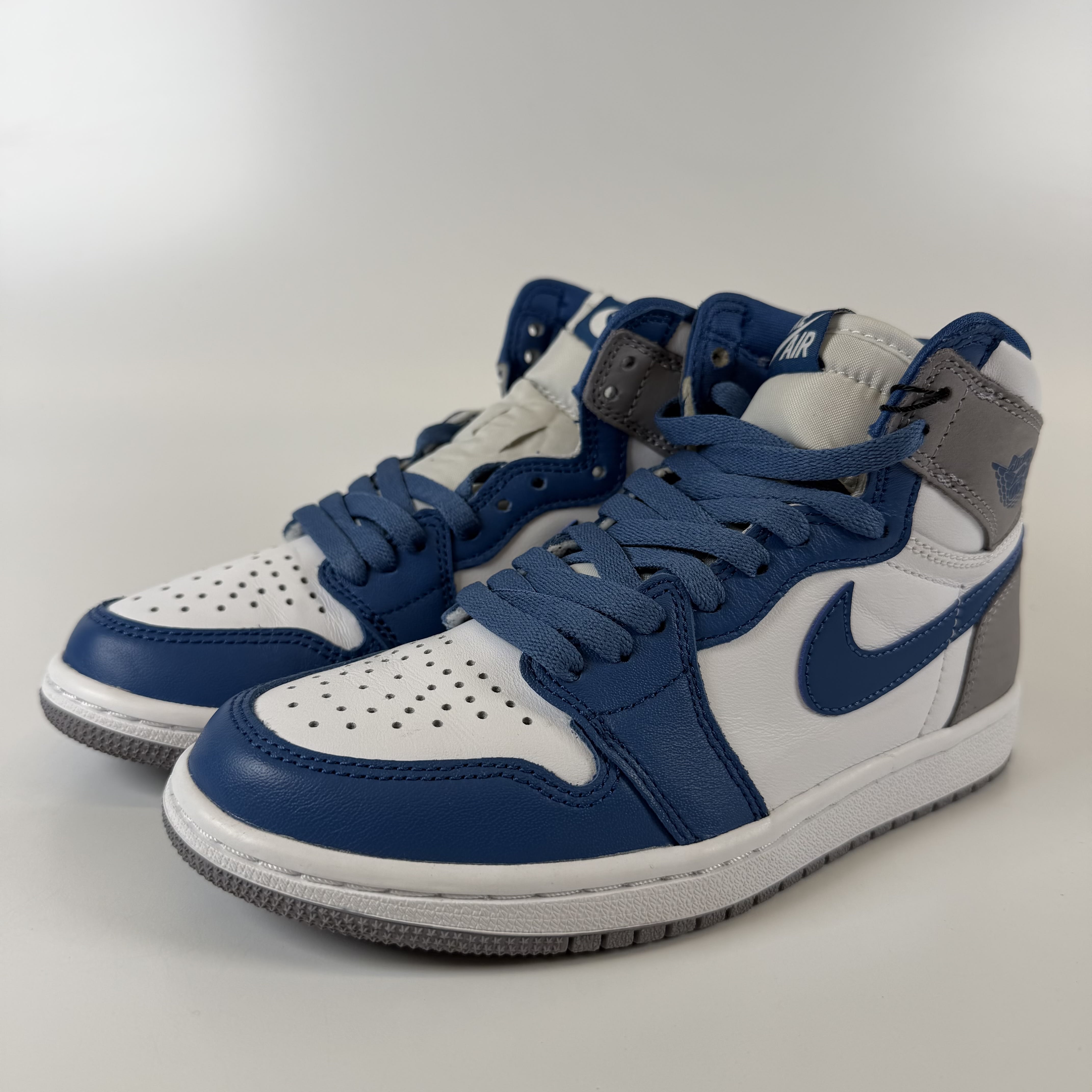 603821 Jordan 1 Retro High OG True Blue