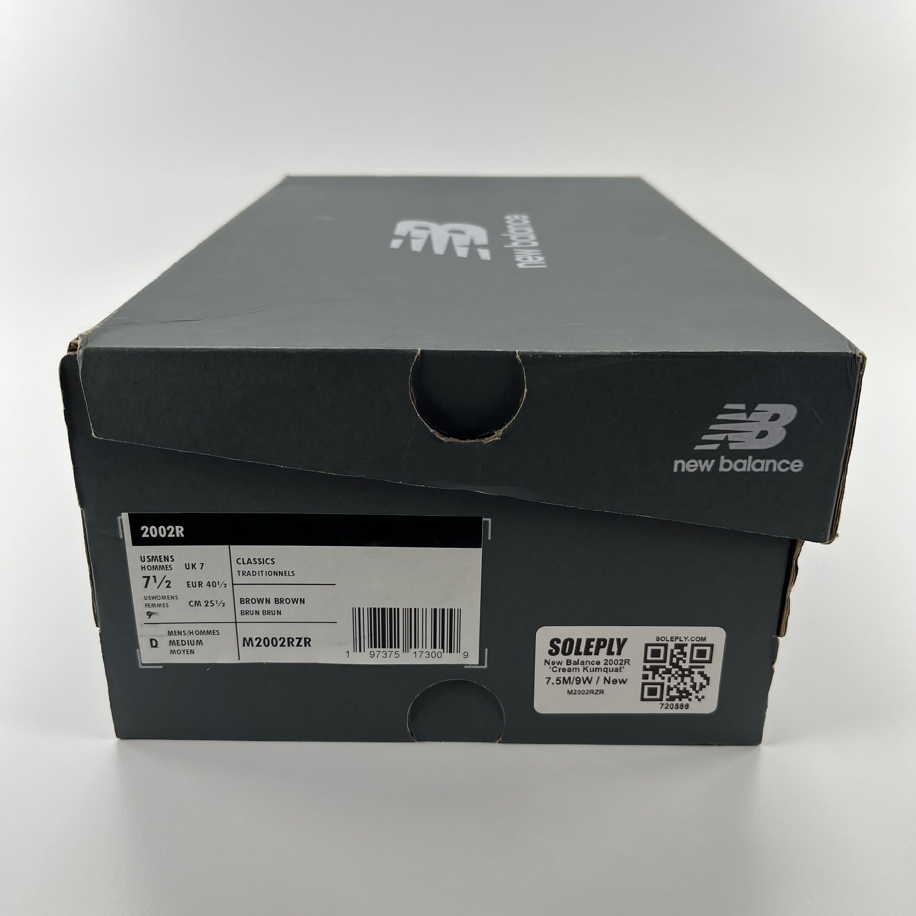 720586 New Balance 2002R 'Cream Kumquat'