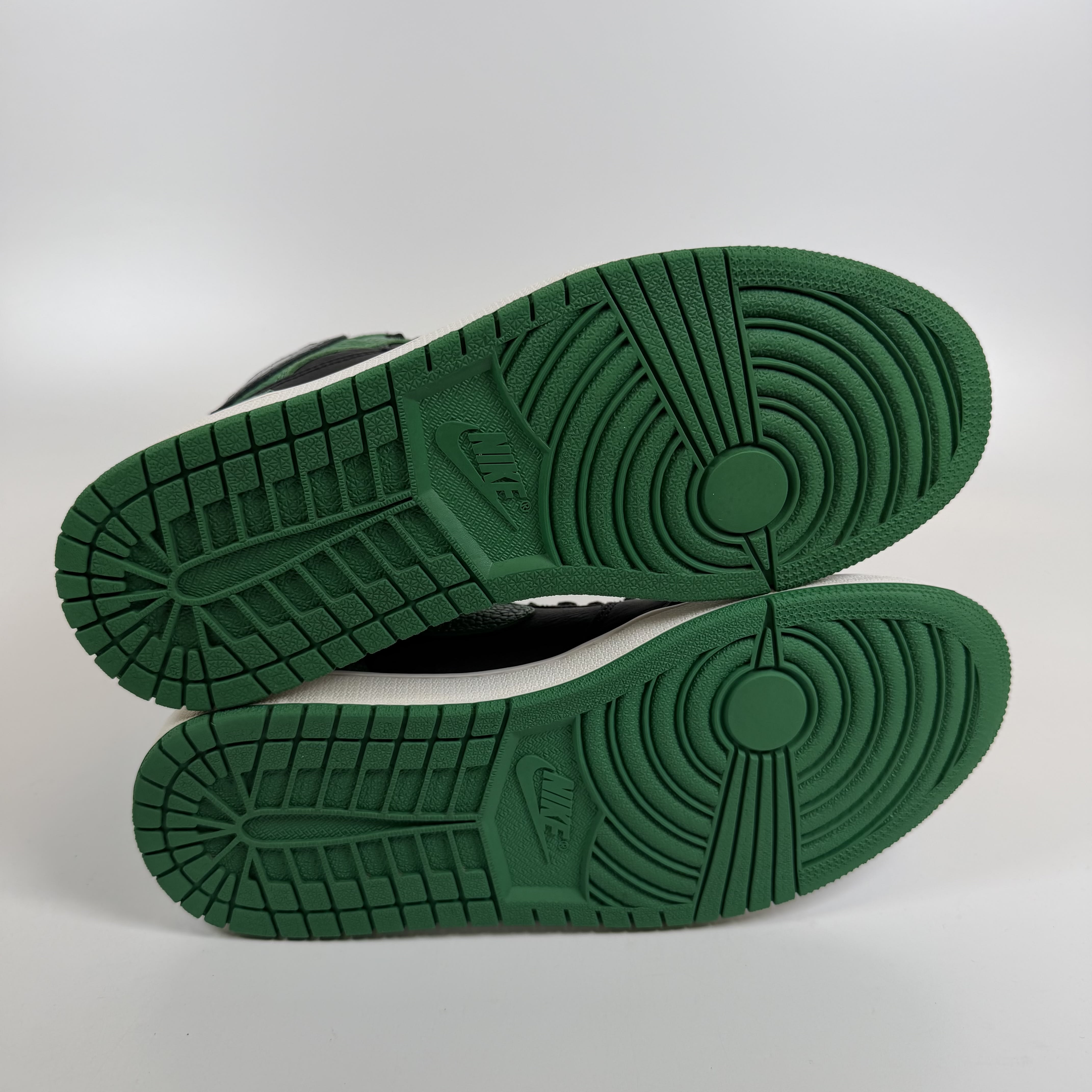 SP8075 Jordan 1 Retro High Pine Green Black