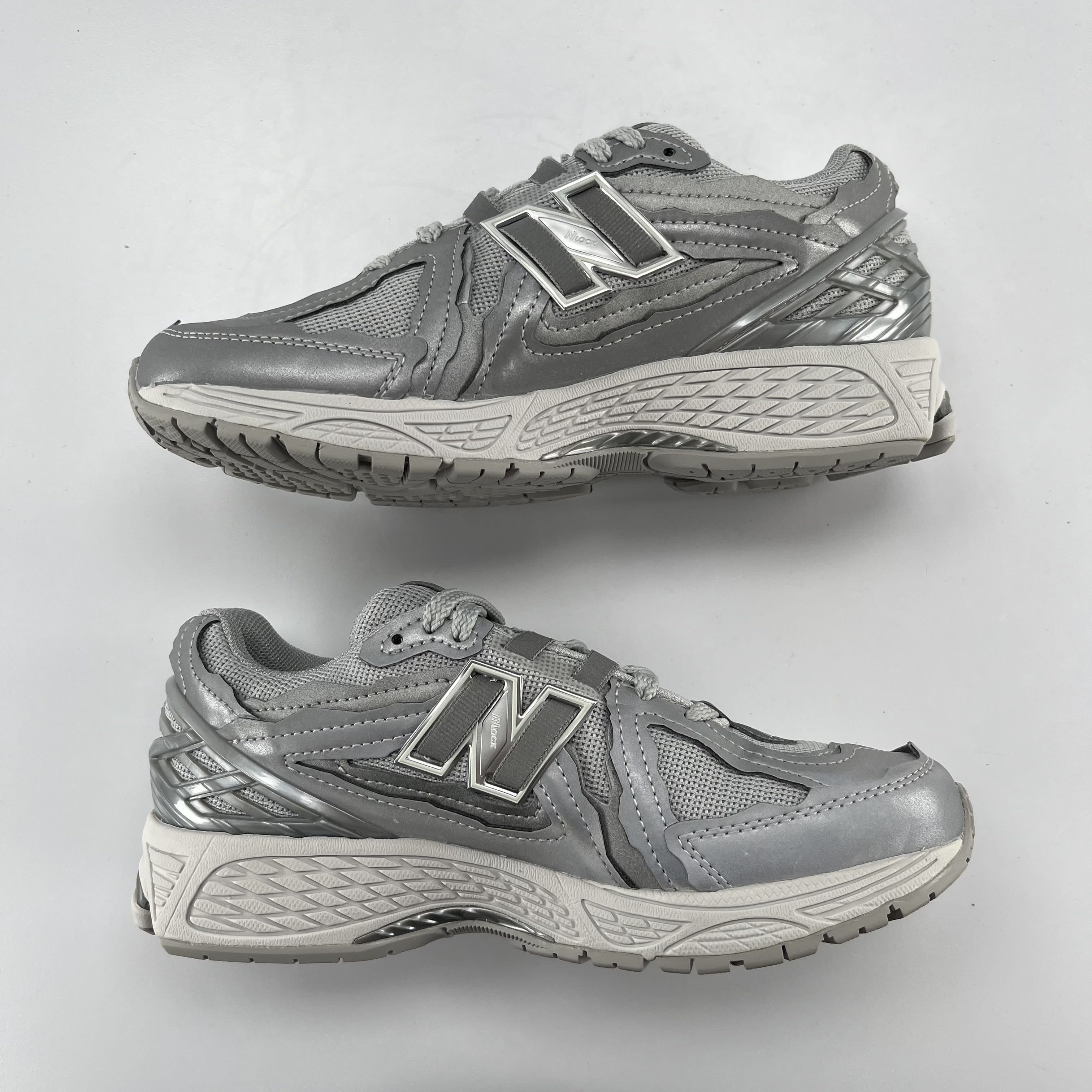340516 New Balance 1906D Protection Pack Silver Metallic