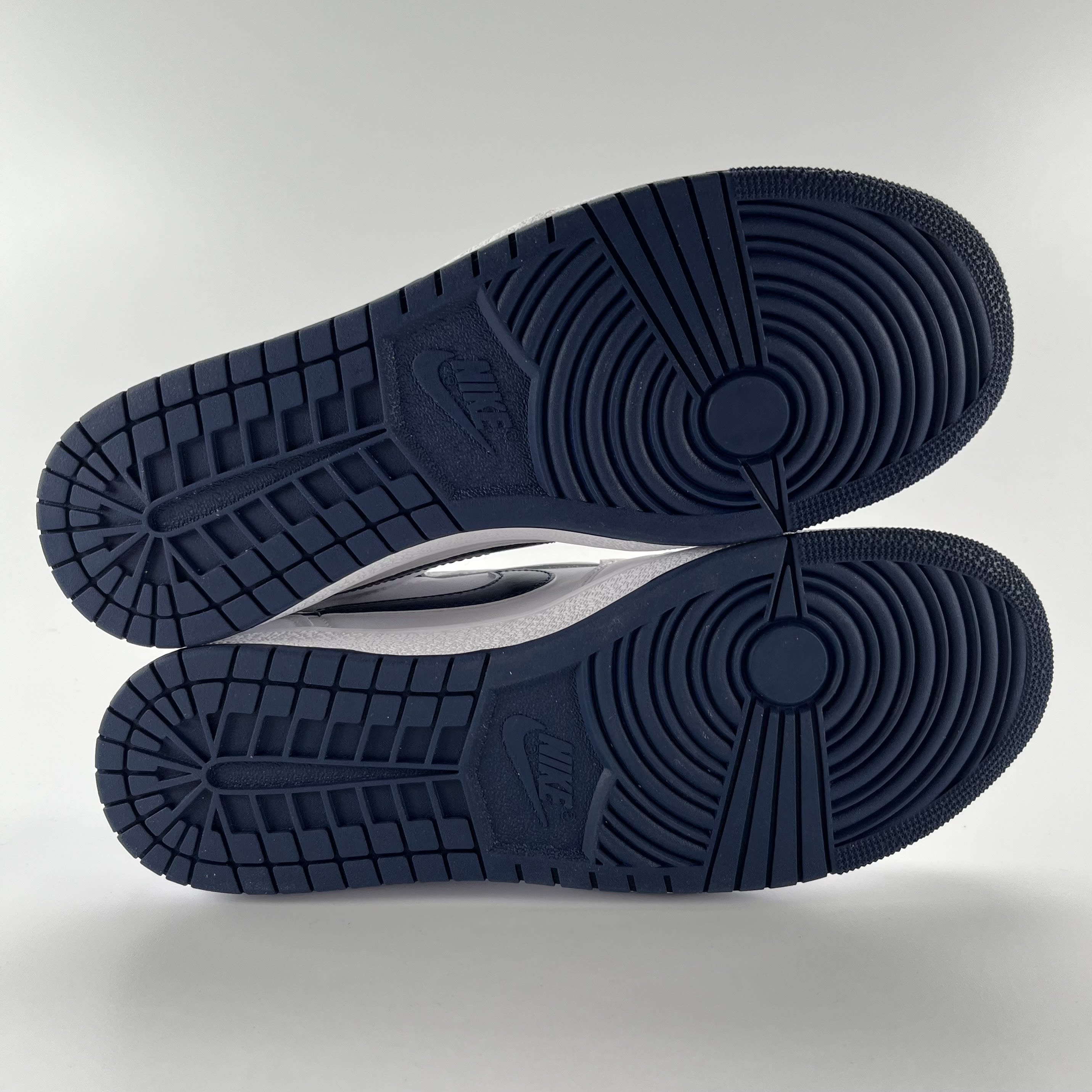 256863 Jordan 1 Retro Low '85 Metallic Blue