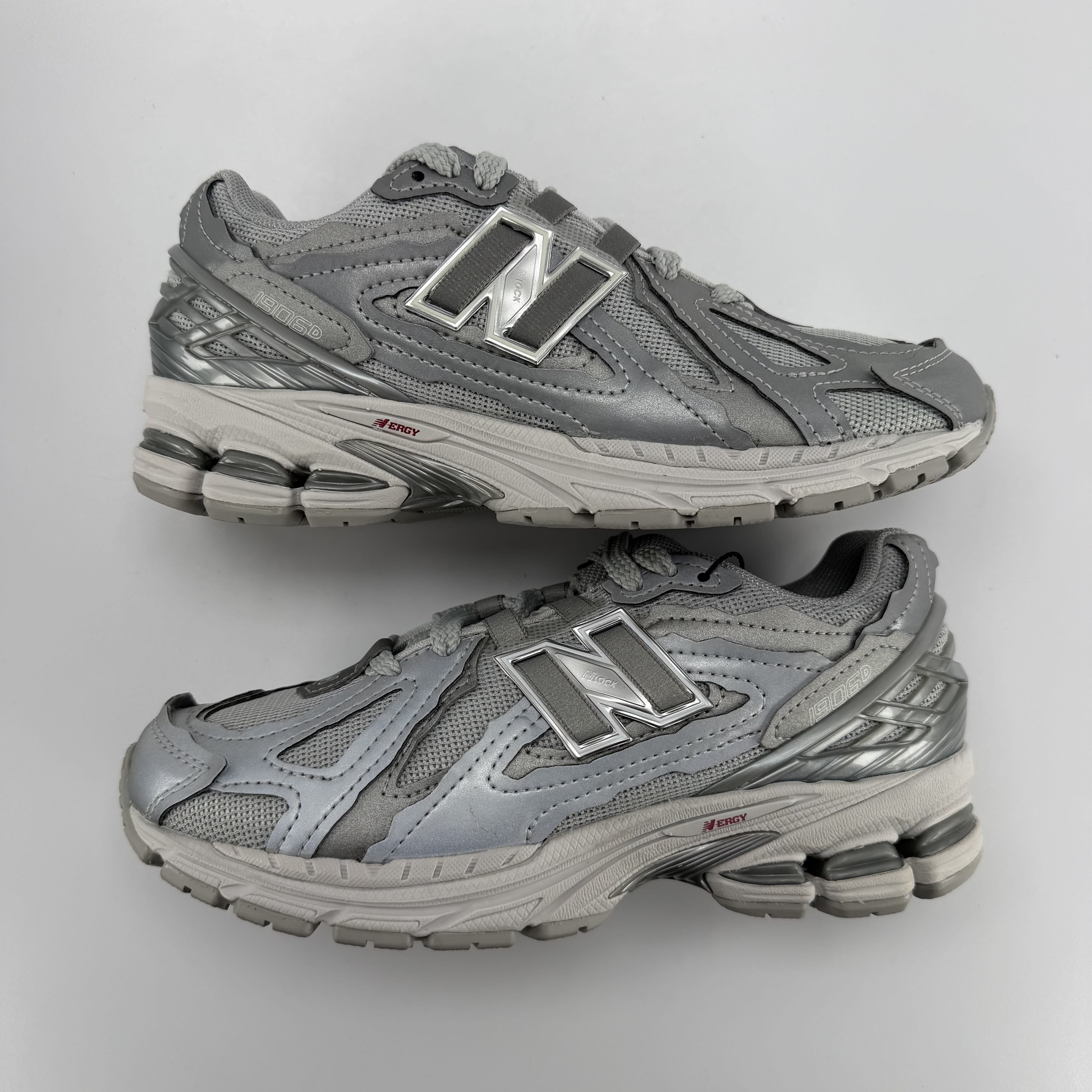 261328 New Balance 1906D Protection Pack Silver Metallic