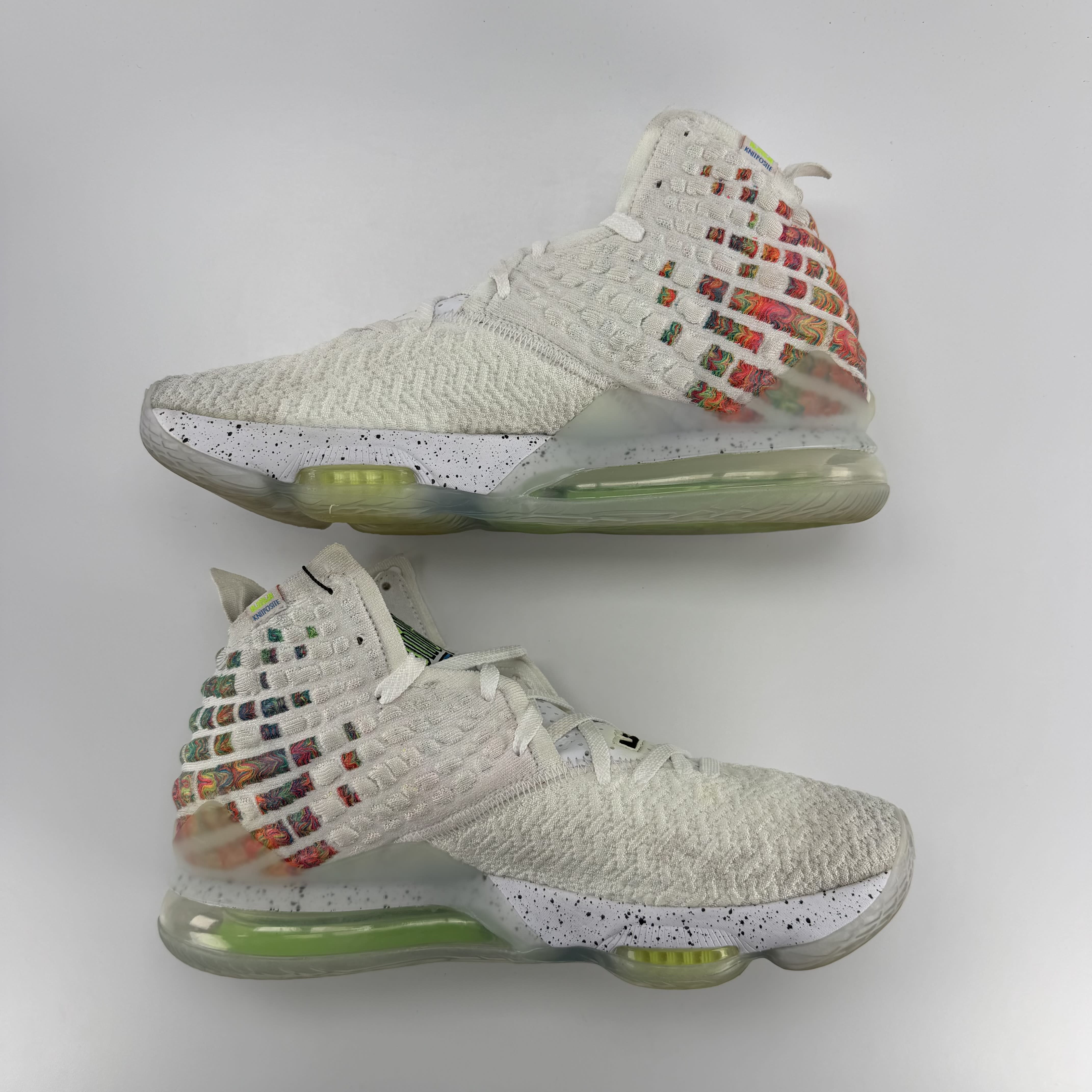 777488 Nike LeBron 17 Air Command Force