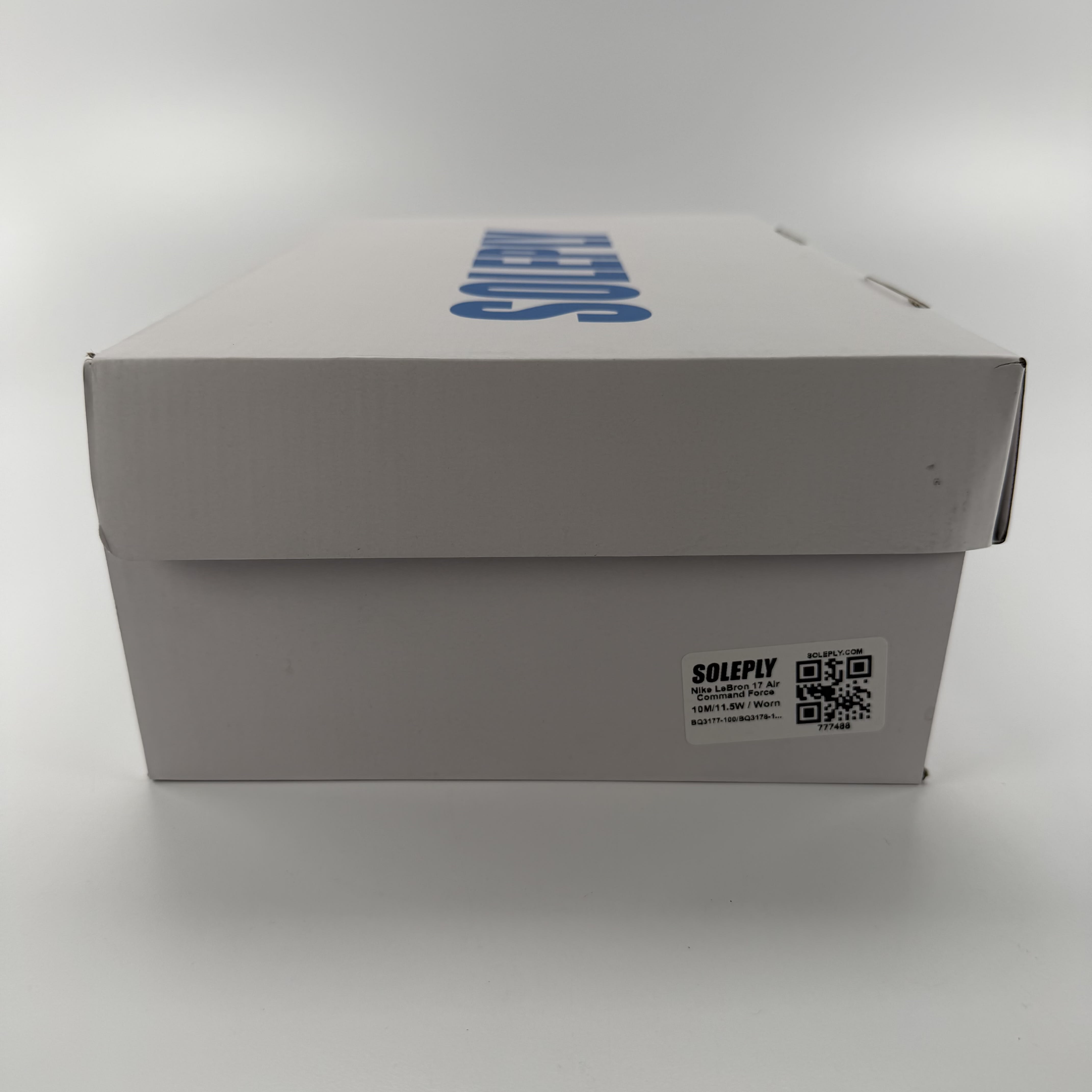 777488 Nike LeBron 17 Air Command Force