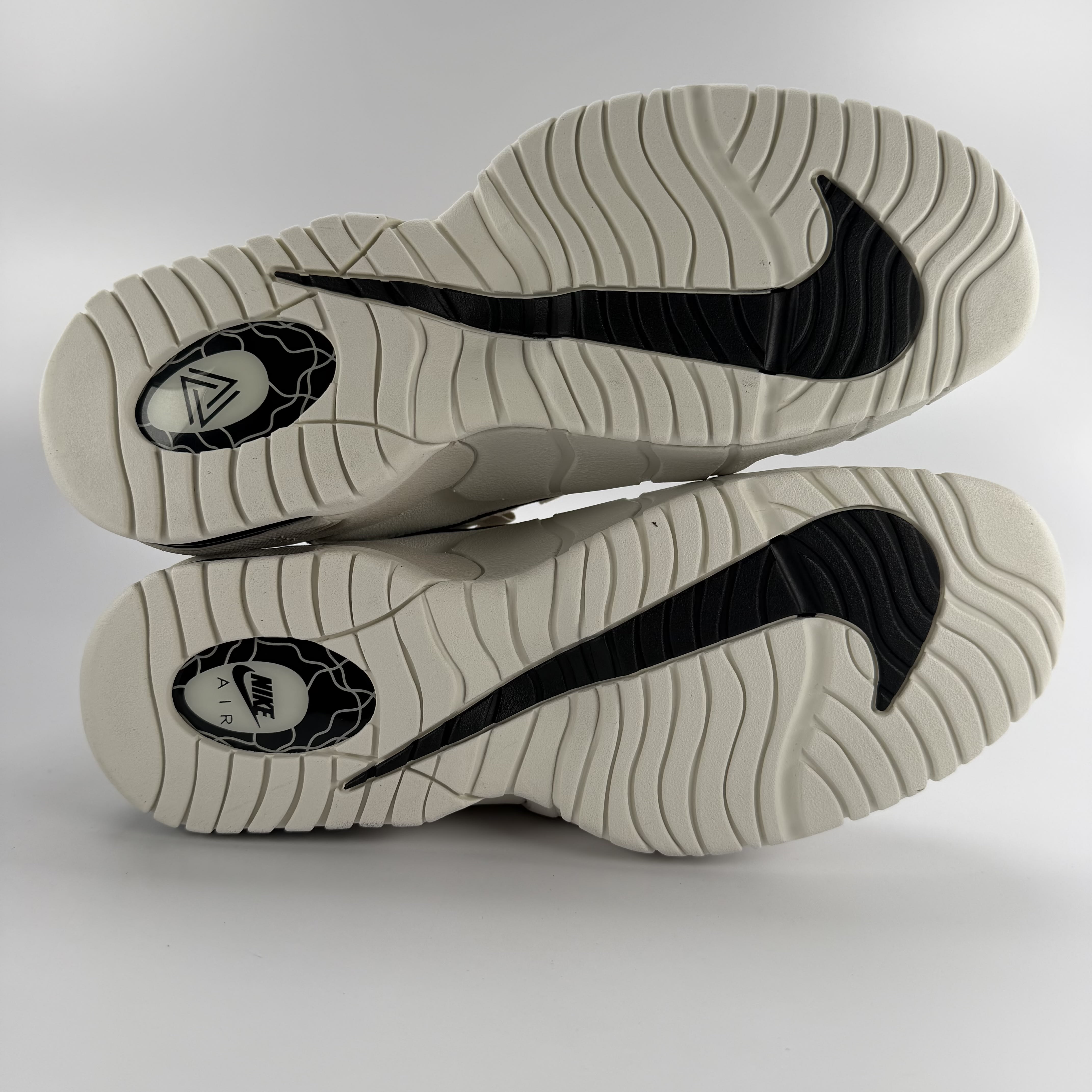 SP491 Nike Air Max Penny 1 Social Status Recess Photon Dust