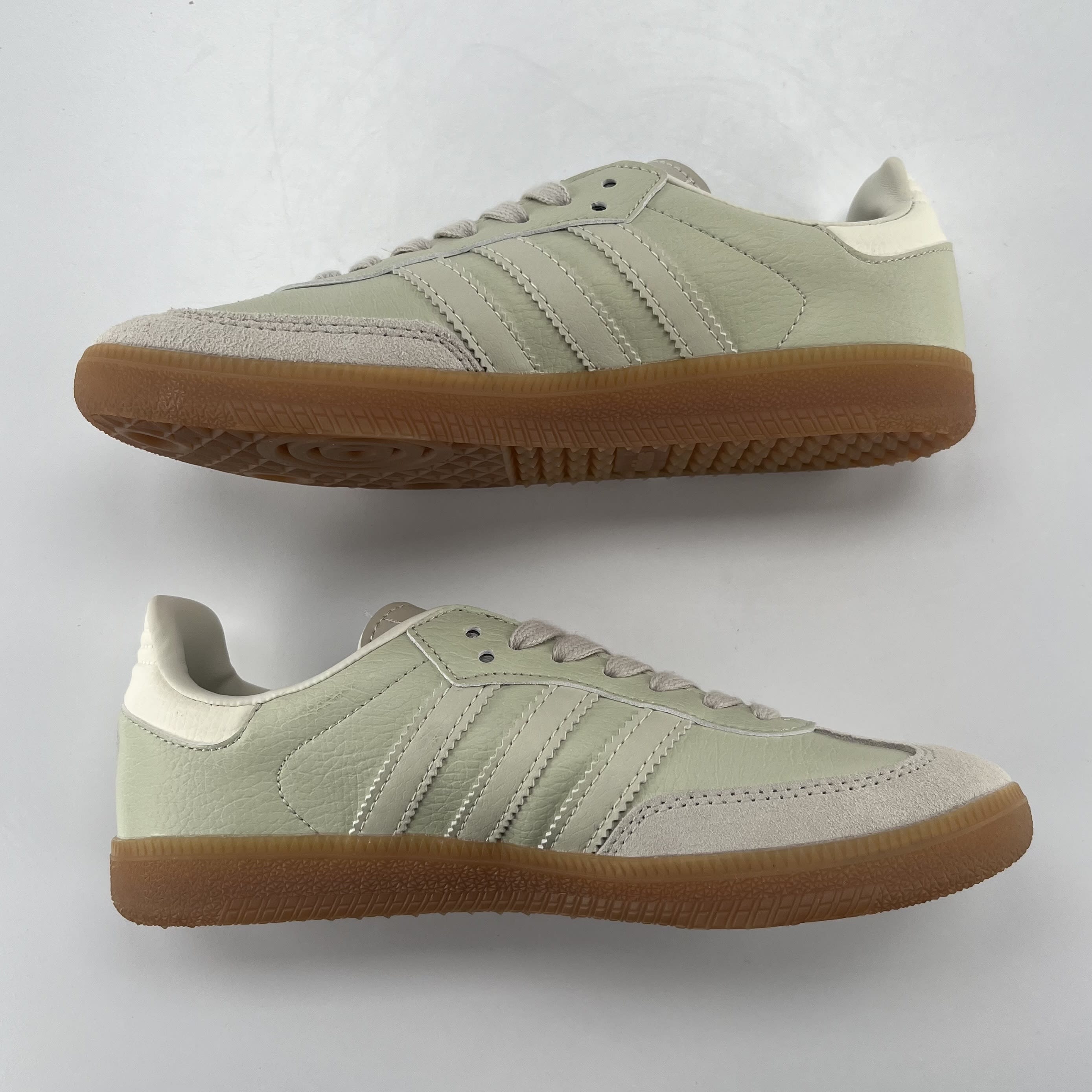 339832 adidas Samba OG Aluminum Gum (Women's)