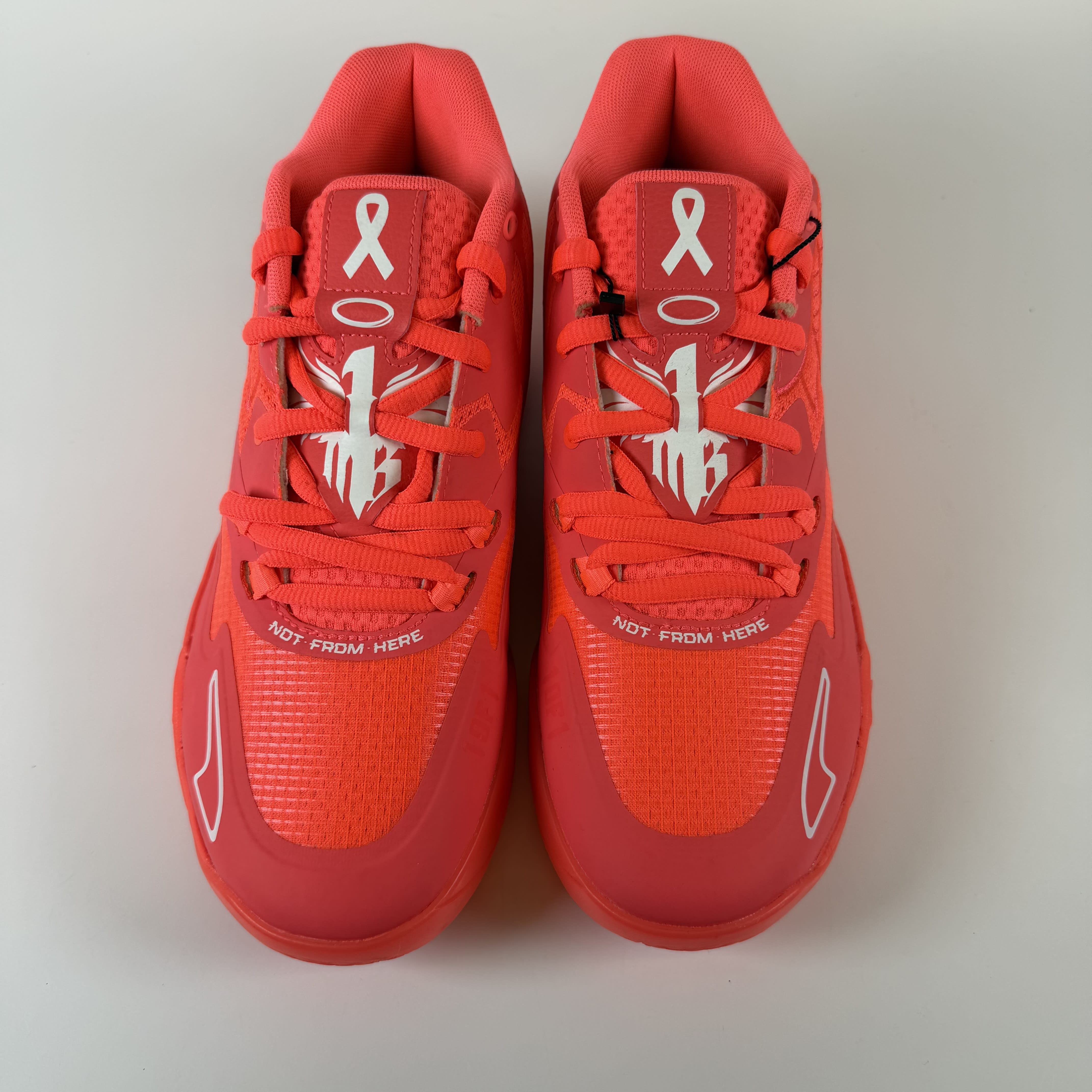 712000 Puma LaMelo Ball MB.01 Breast Cancer Awareness