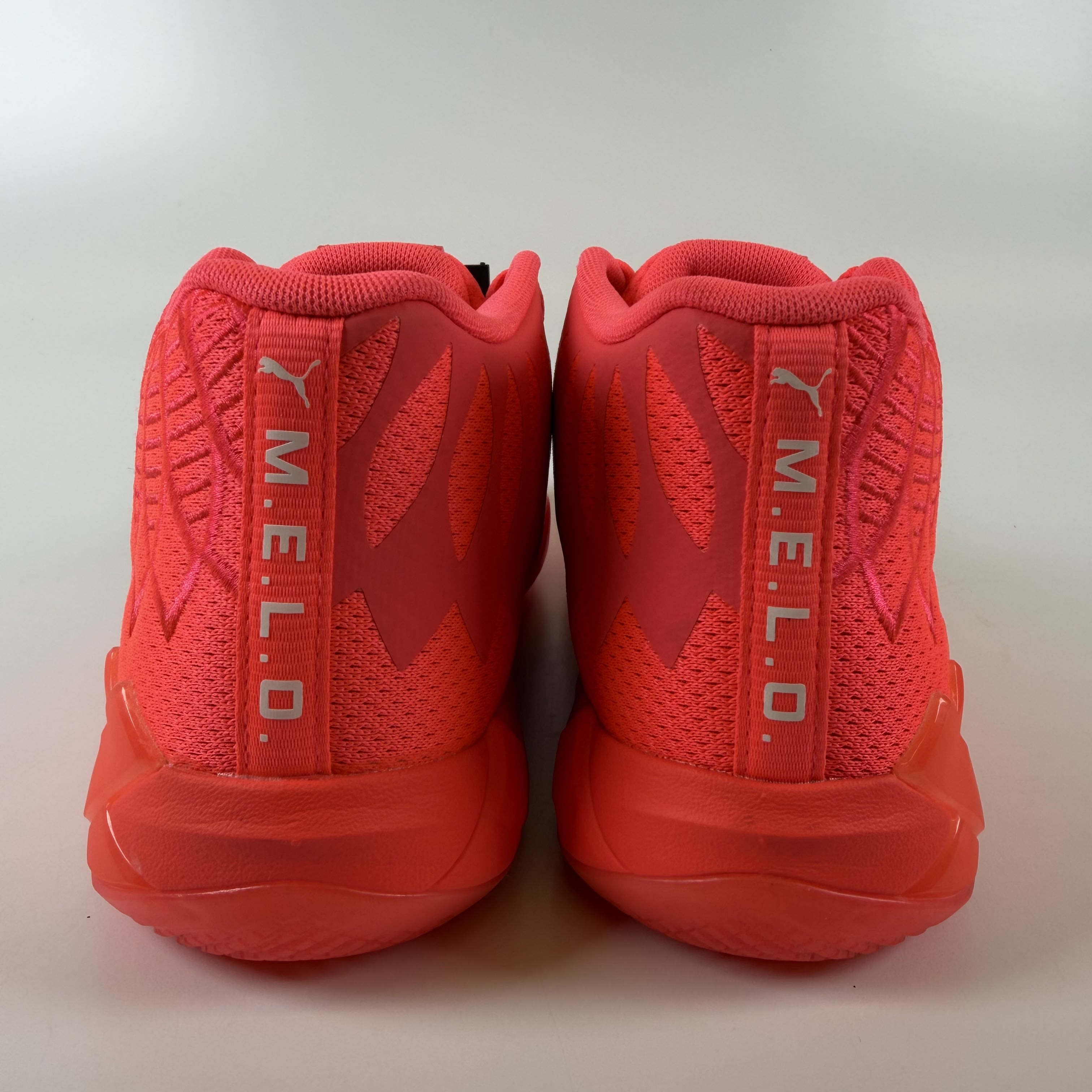 712000 Puma LaMelo Ball MB.01 Breast Cancer Awareness