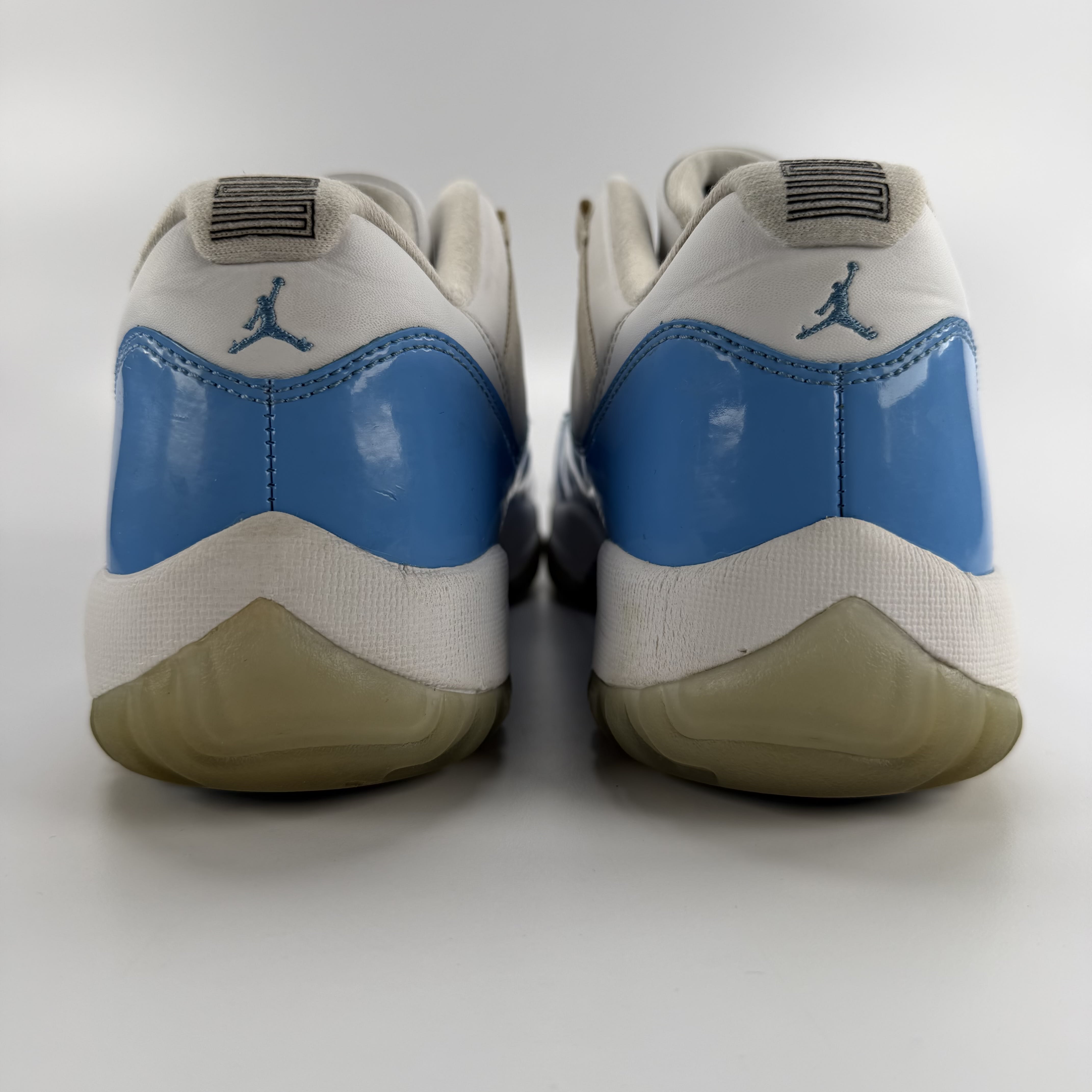 612863 Jordan 11 Retro Low University Blue (2017)