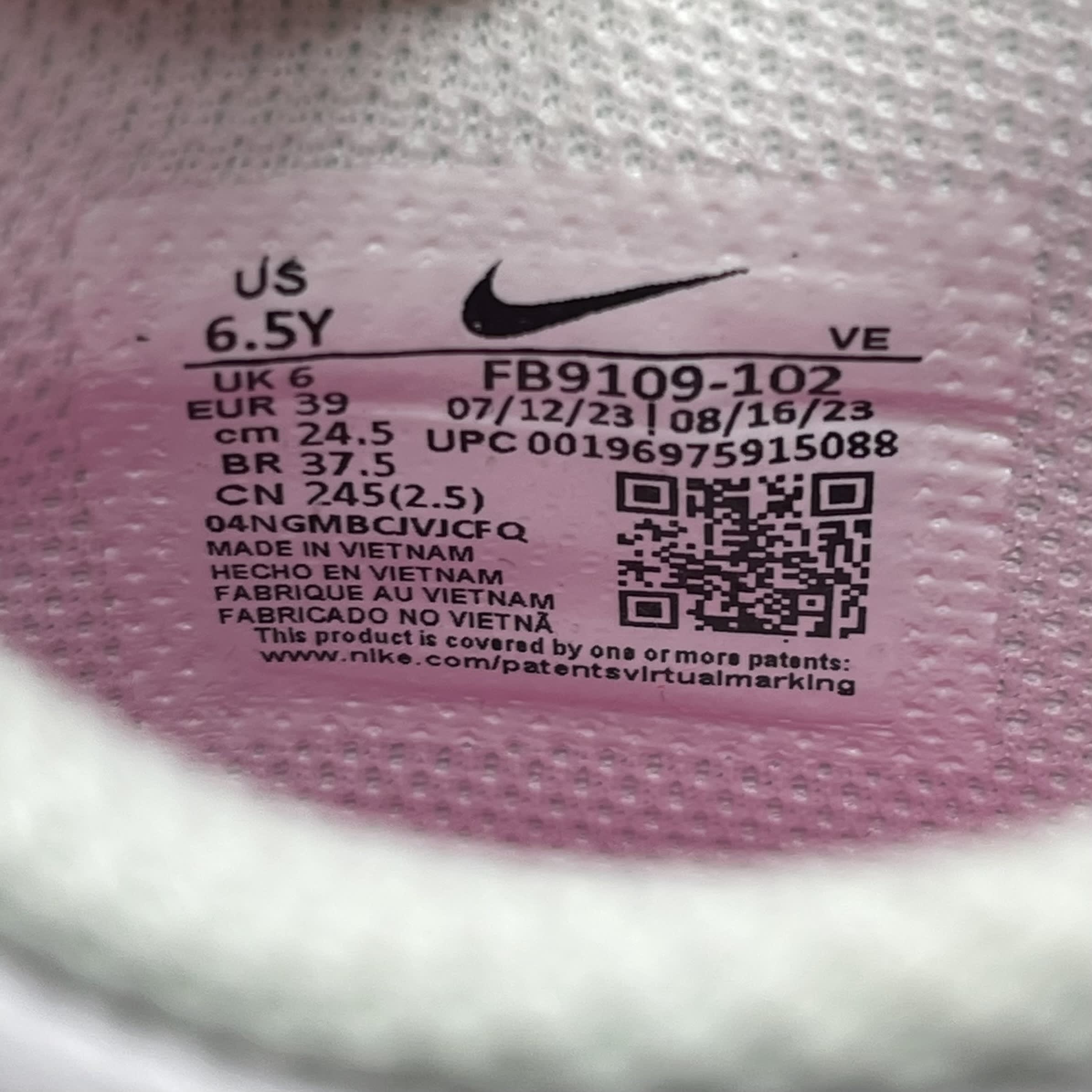 269433 Nike Dunk Low Laser Fuchsia (GS)