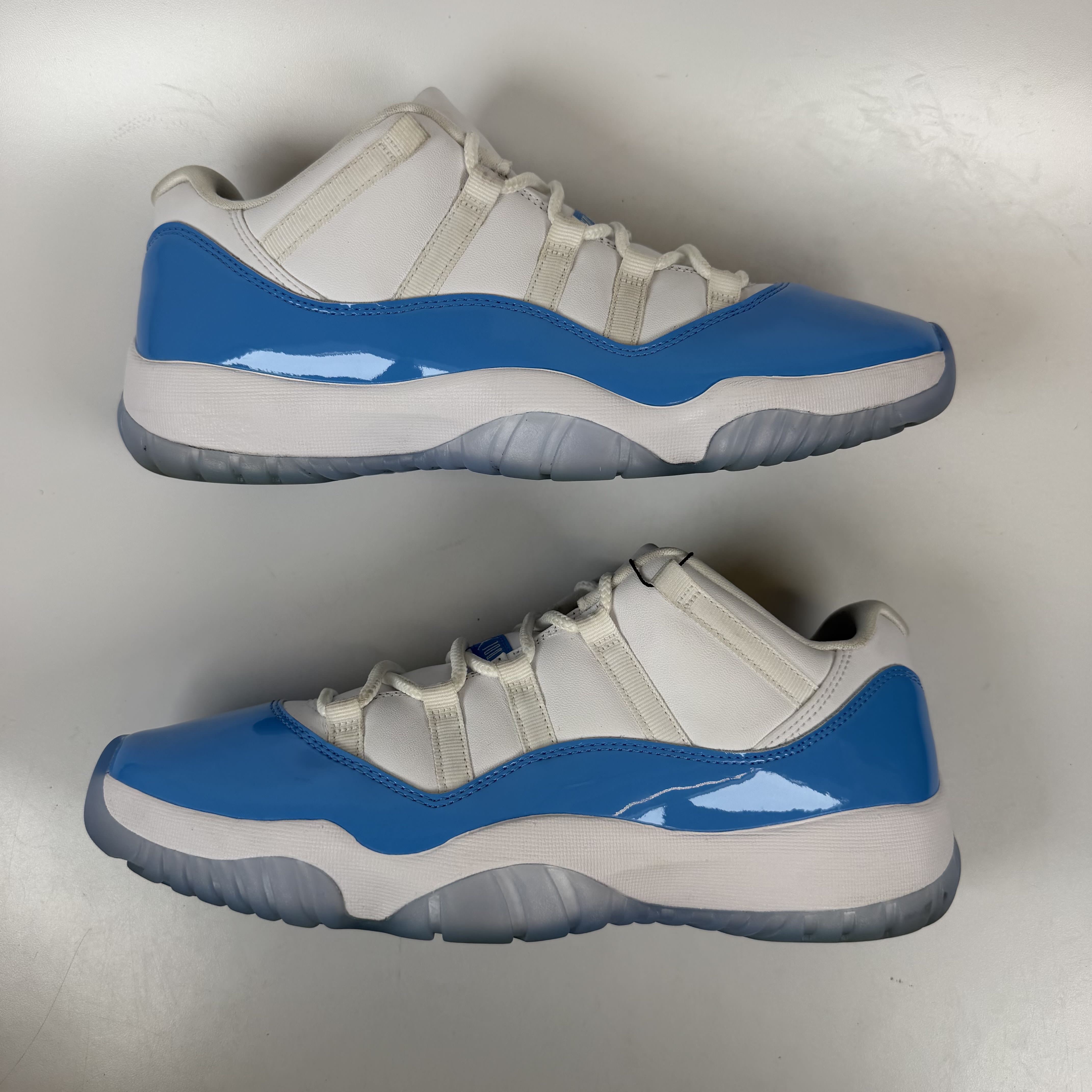SP10195 Jordan 11 Retro Low University Blue (2026)