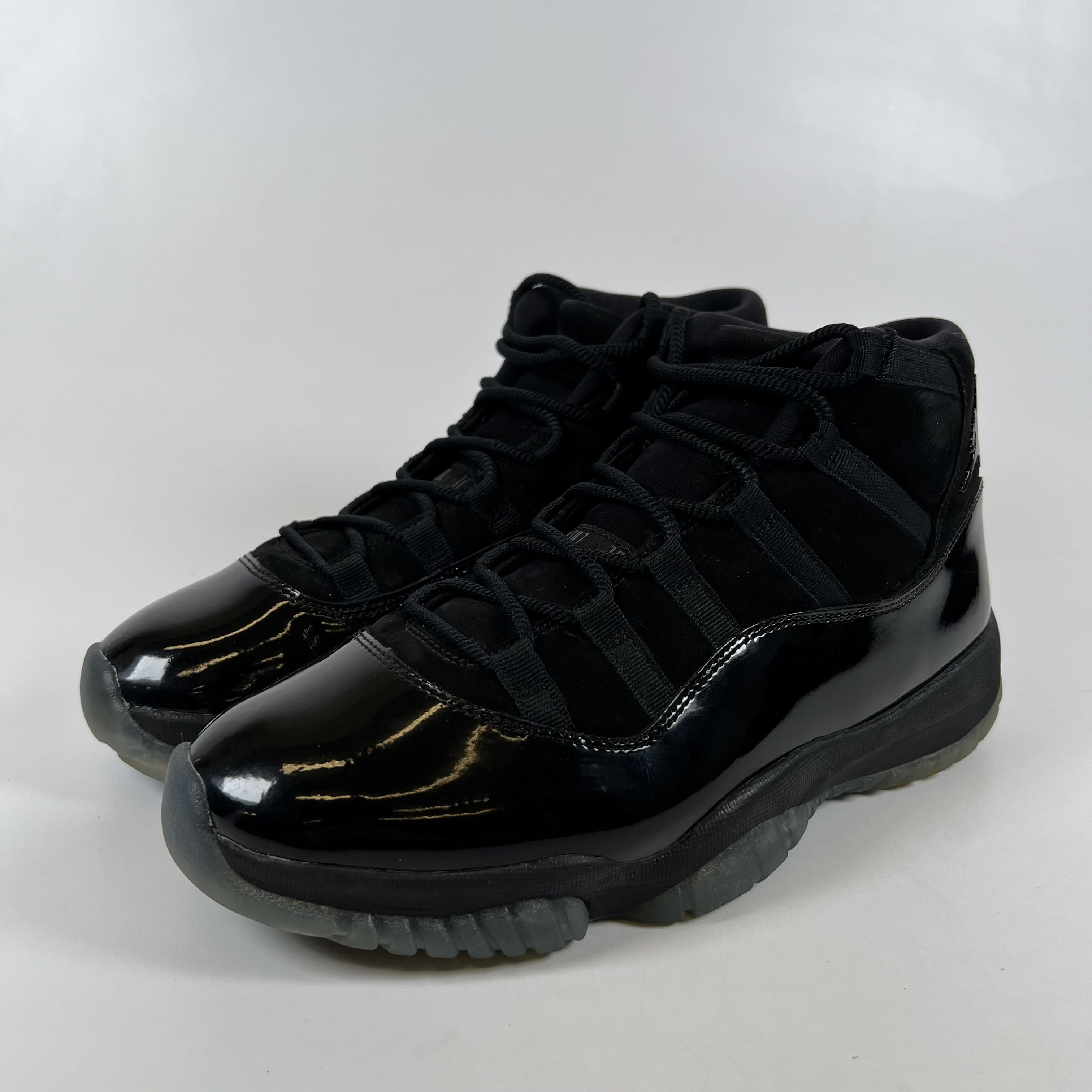 SP8190 Jordan 11 Retro Cap and Gown