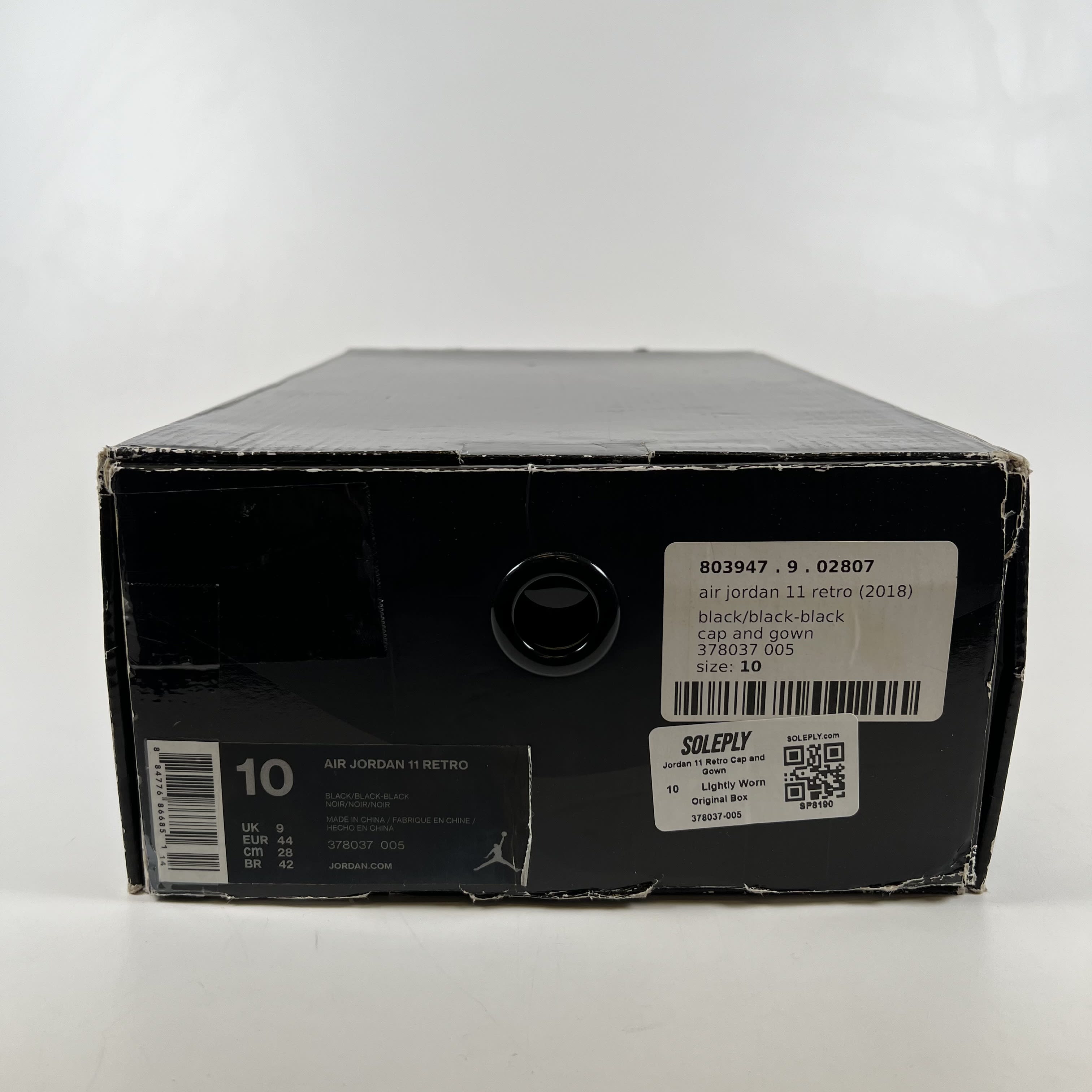SP8190 Jordan 11 Retro Cap and Gown