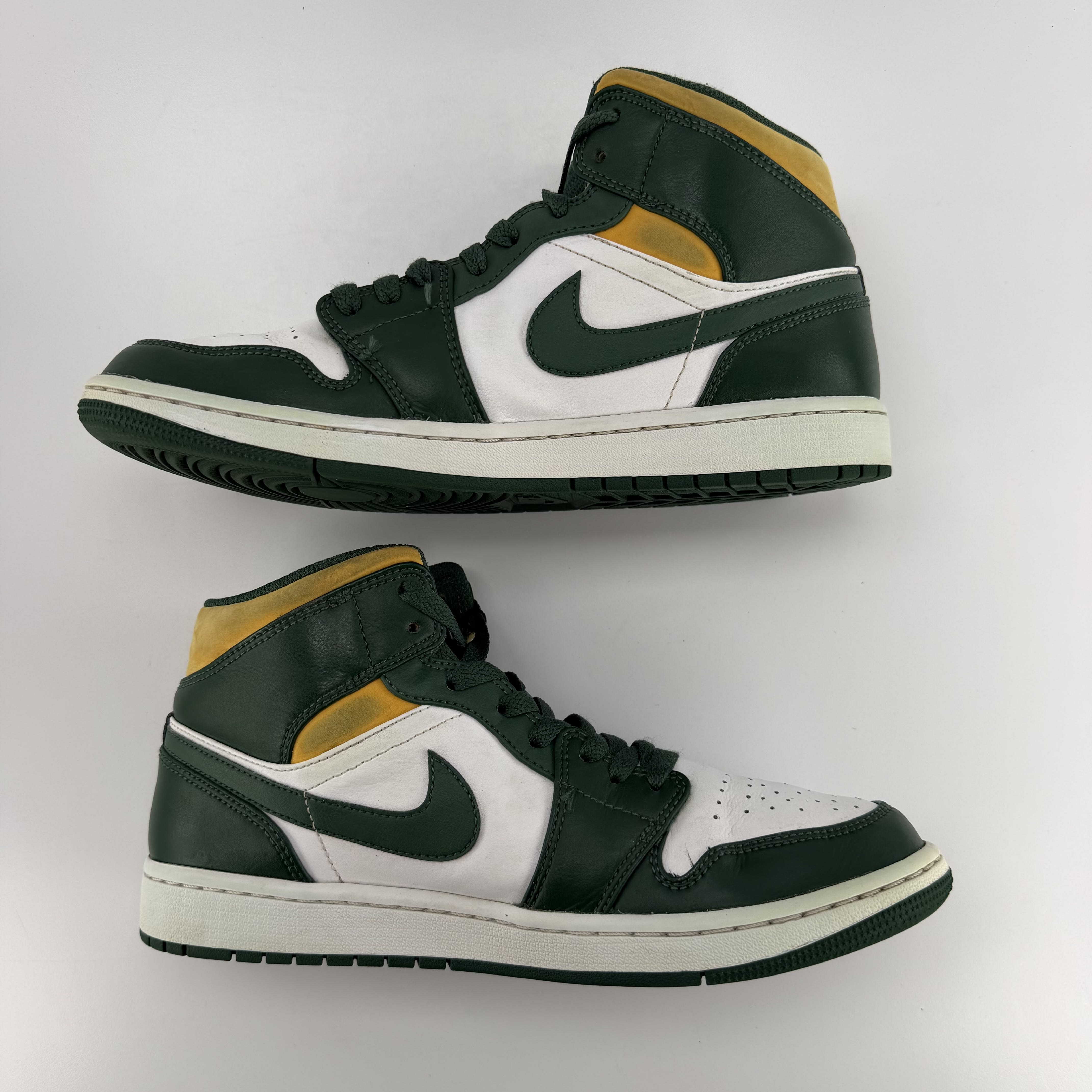 785140 Air Jordan 1 Mid 'Sonics'