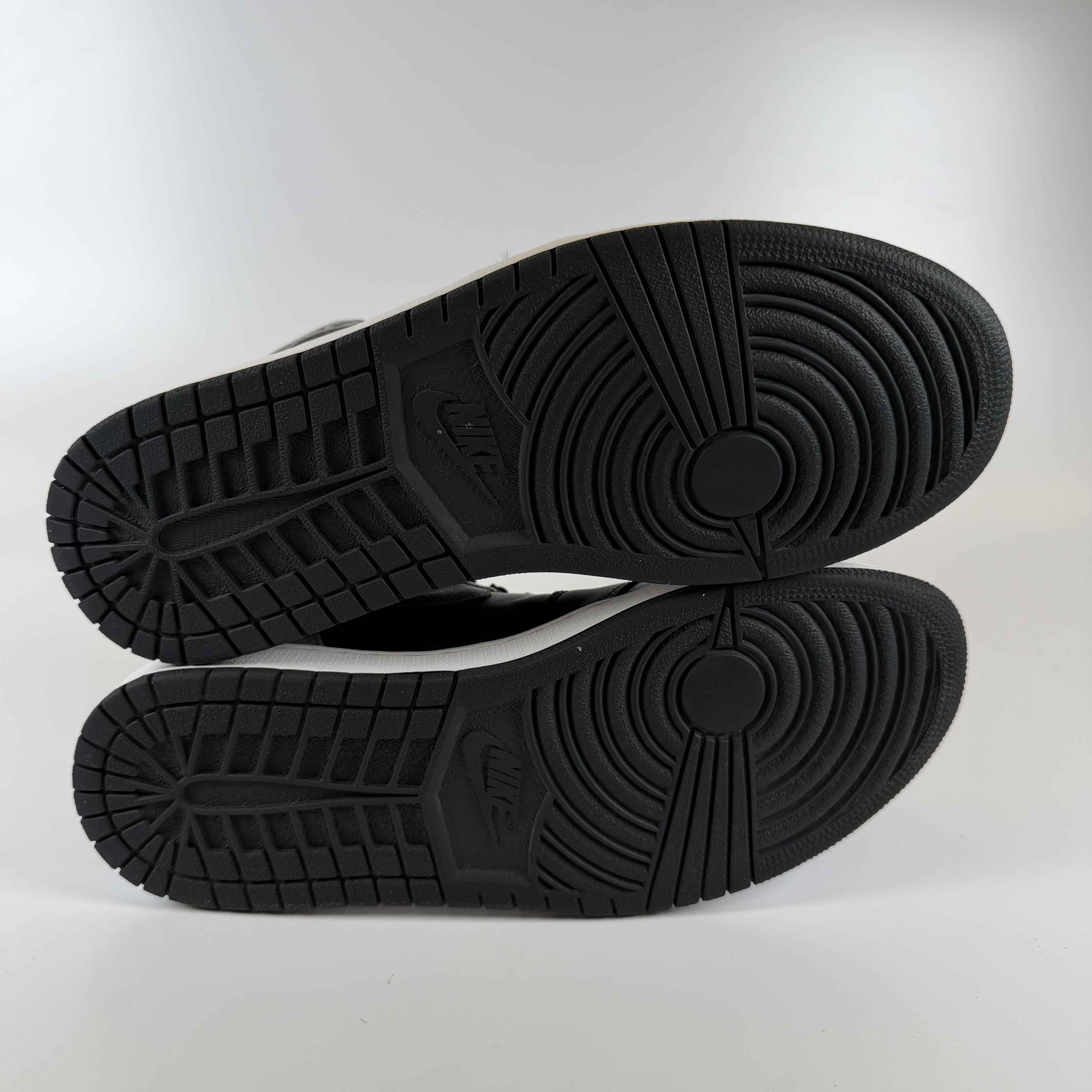 SP5646 Jordan 1 Retro High Shadow (2018)