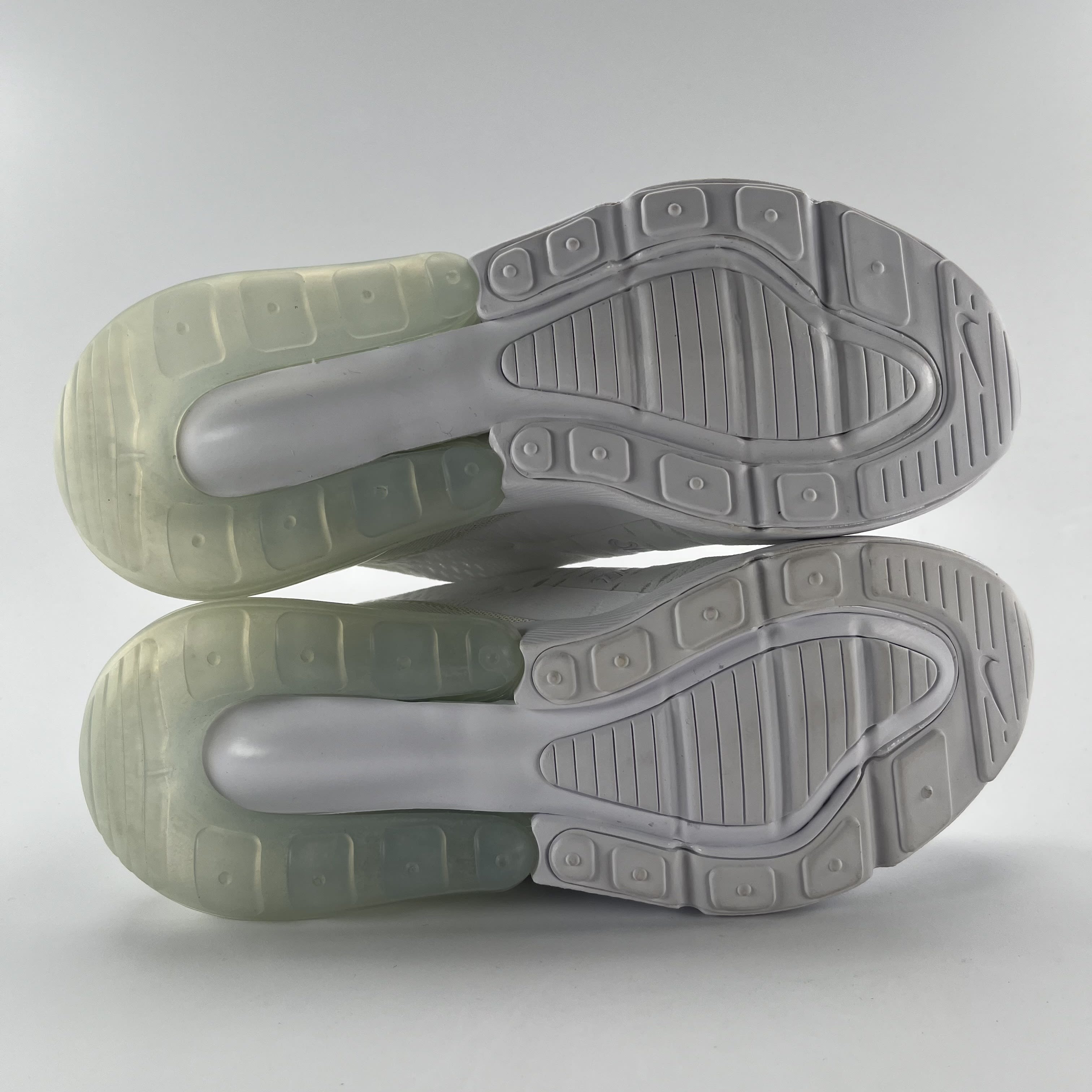SP1496 Nike Air Max 270 White Metallic Silver (GS)