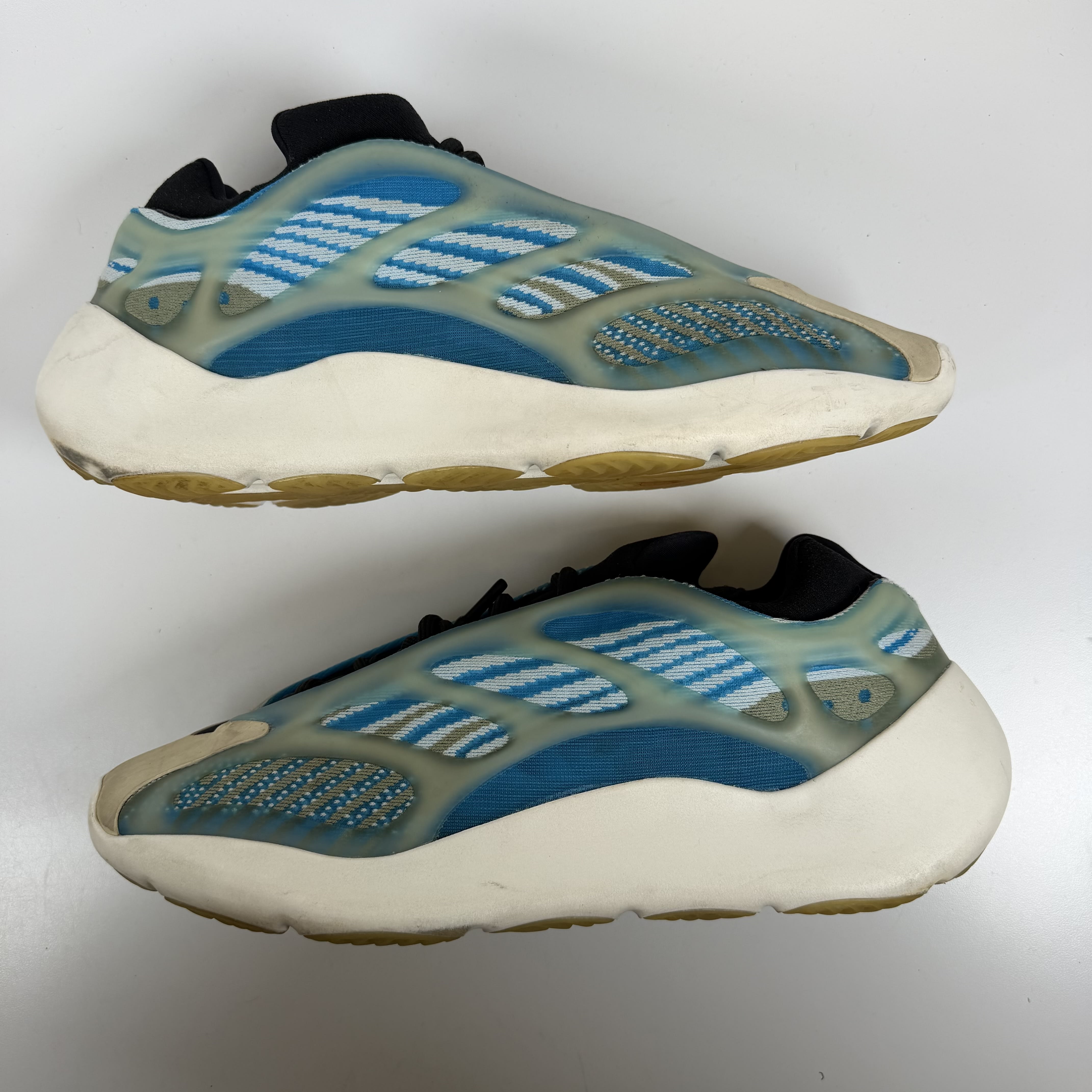 Yeezy 700