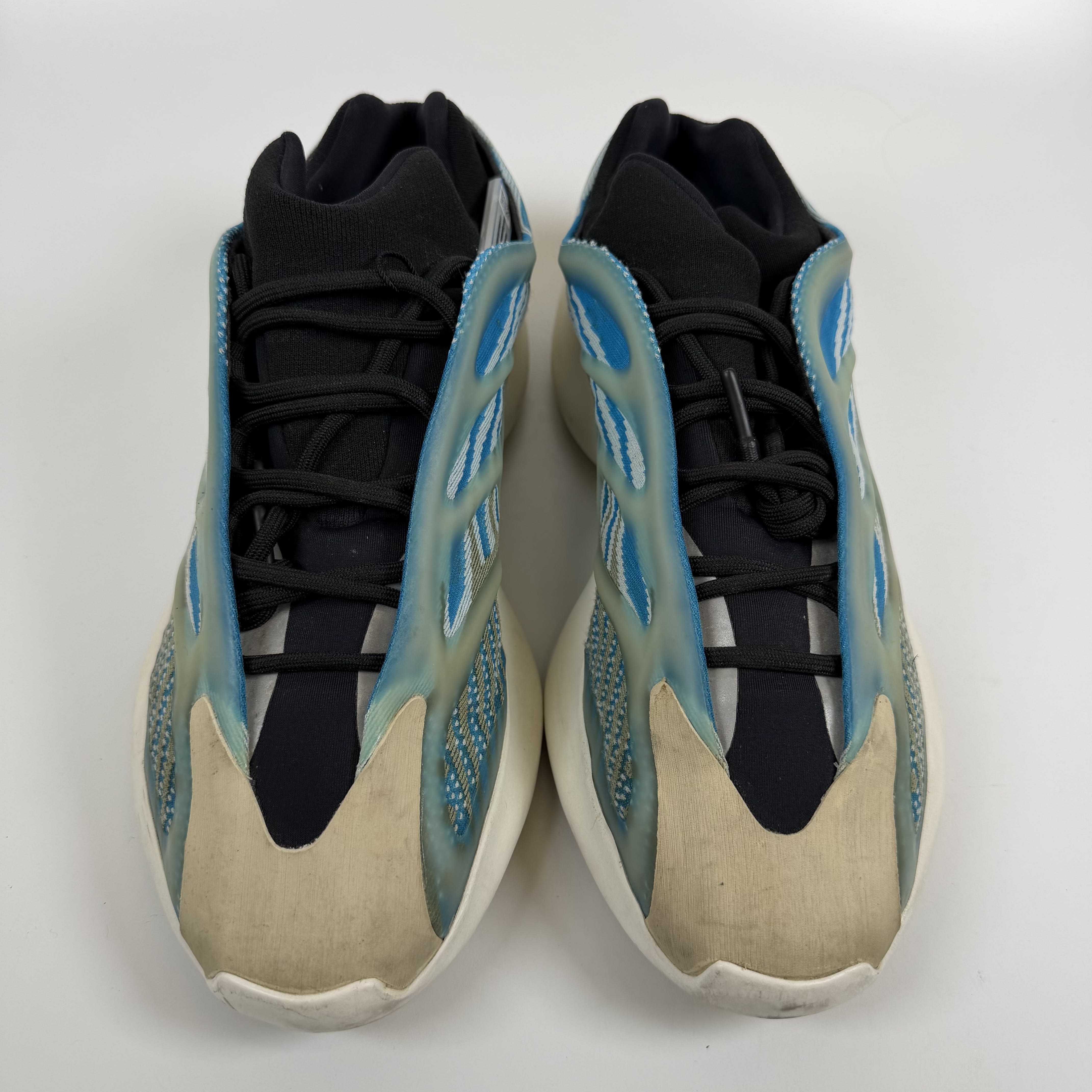 SP7688 adidas Yeezy 700 V3 Arzareth