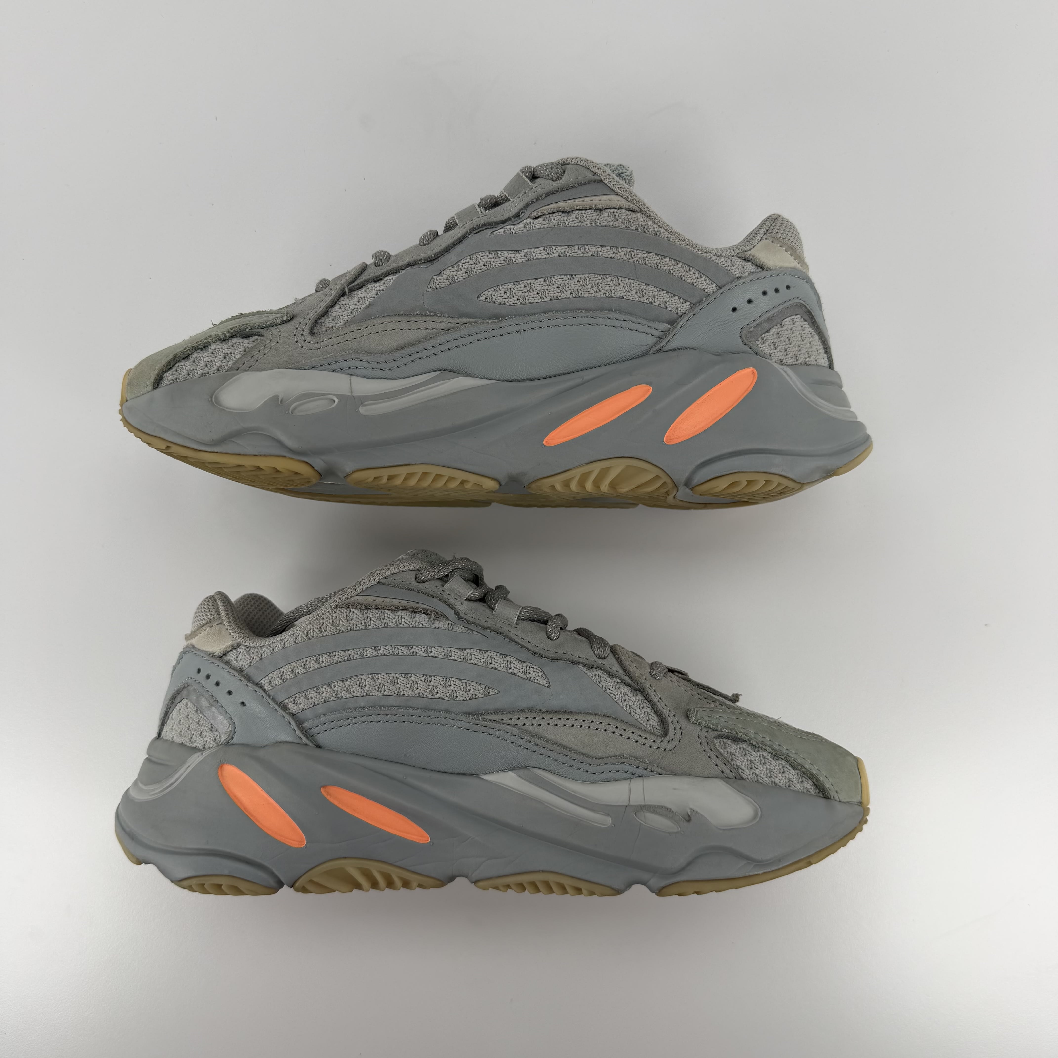 786746 adidas Yeezy Boost 700 V2 Inertia