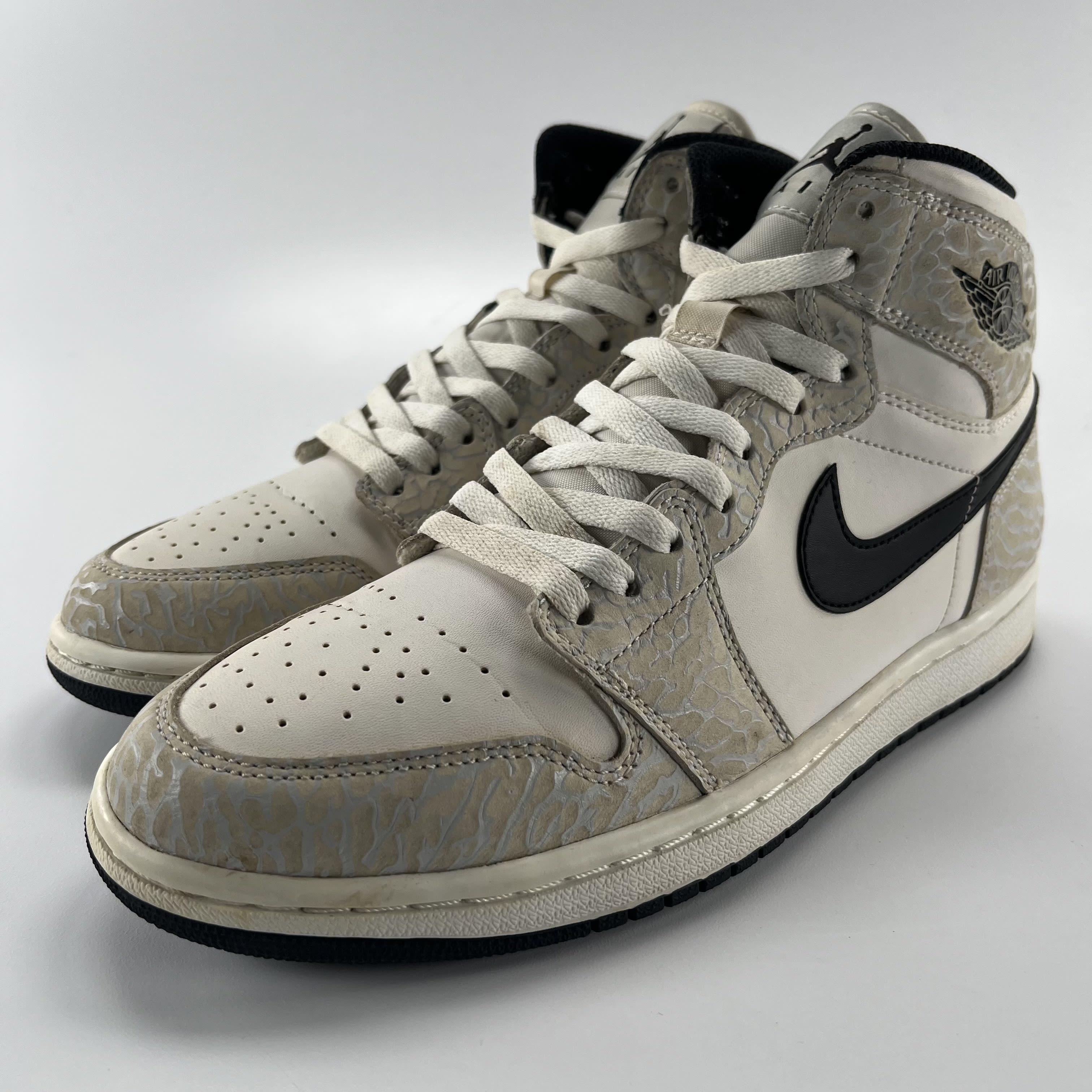 414691 Jordan 1 Retro White Elephant Print