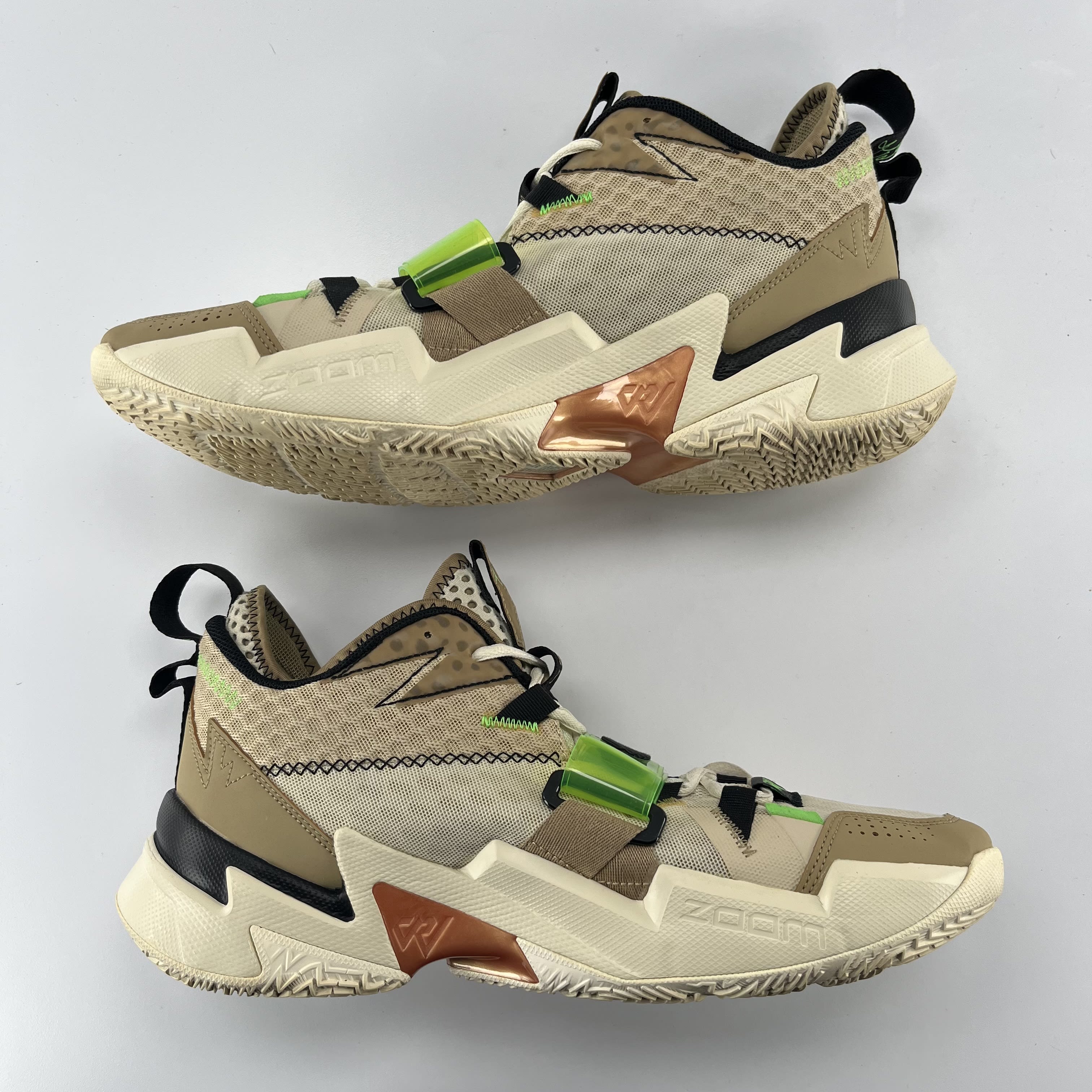 SP202 Jordan "Why Not?" Zer0.3 Parachute Beige
