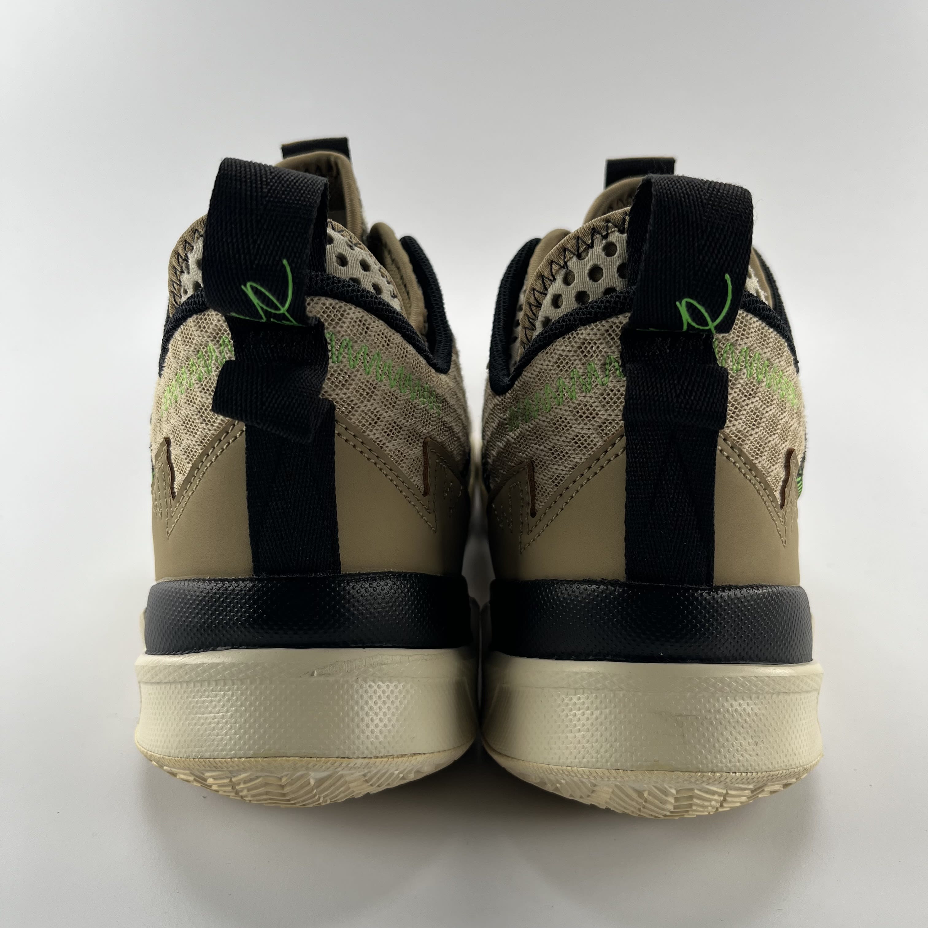 SP202 Jordan "Why Not?" Zer0.3 Parachute Beige