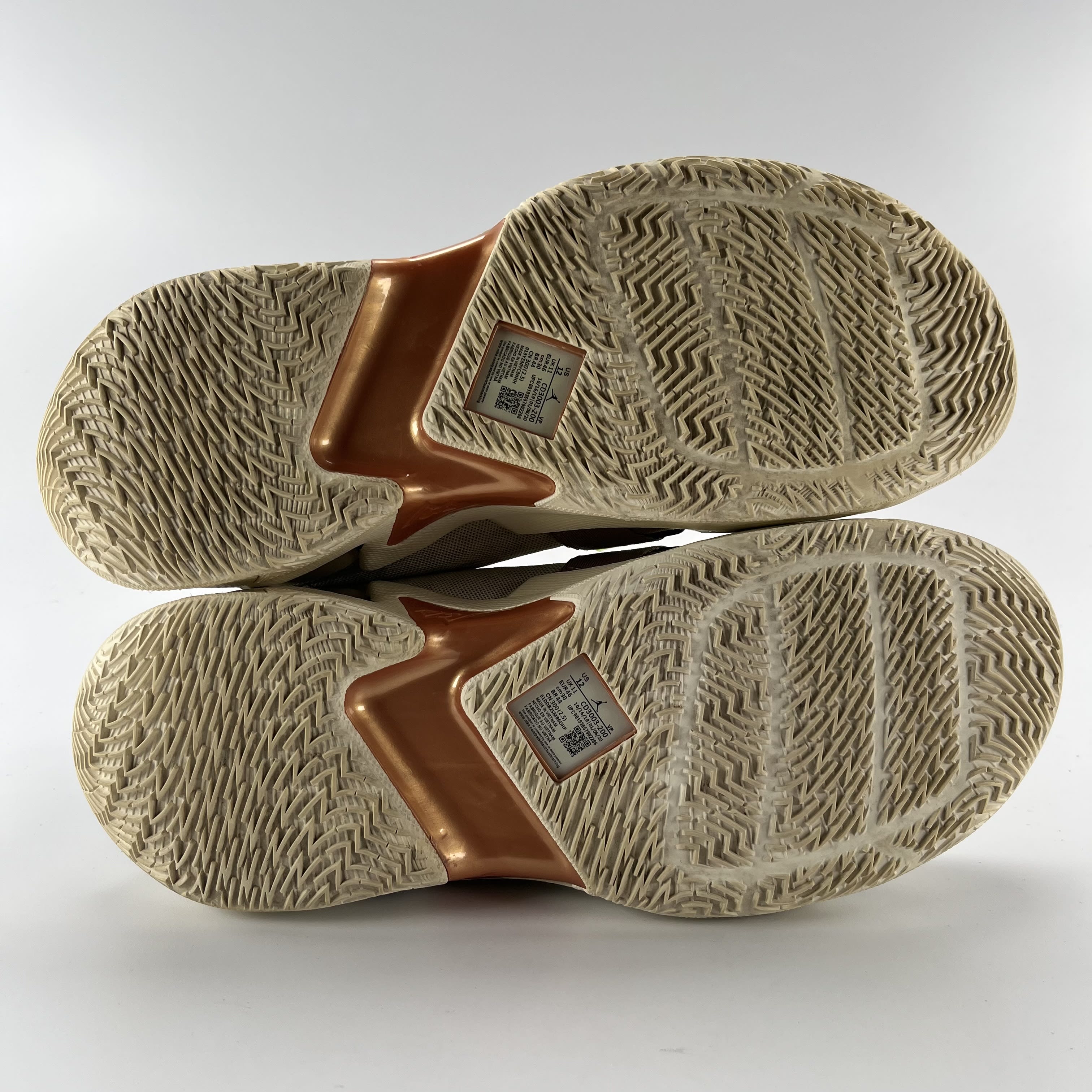 SP202 Jordan "Why Not?" Zer0.3 Parachute Beige