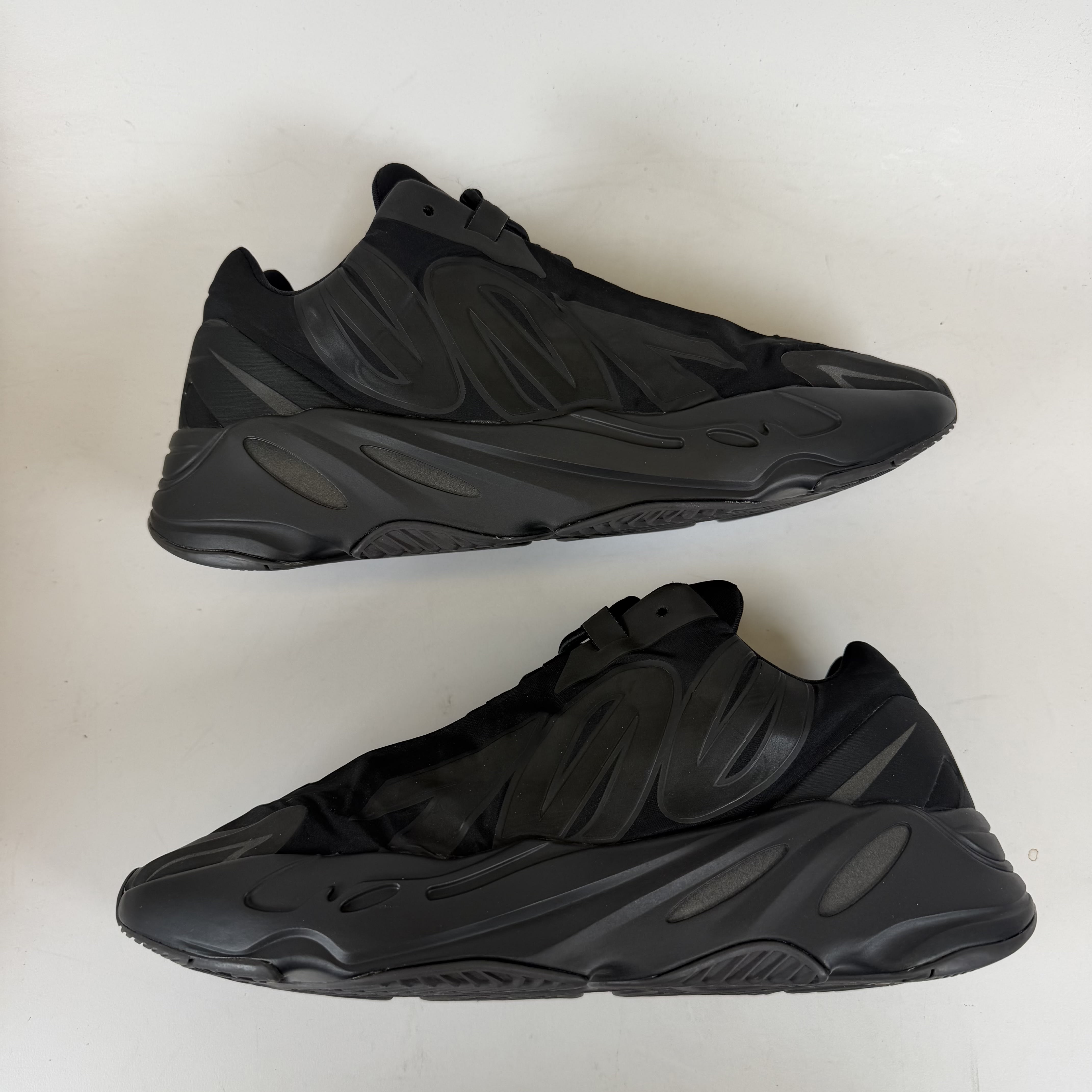 SP5633 Yeezy Boost 700 MNVN 'Triple Black'