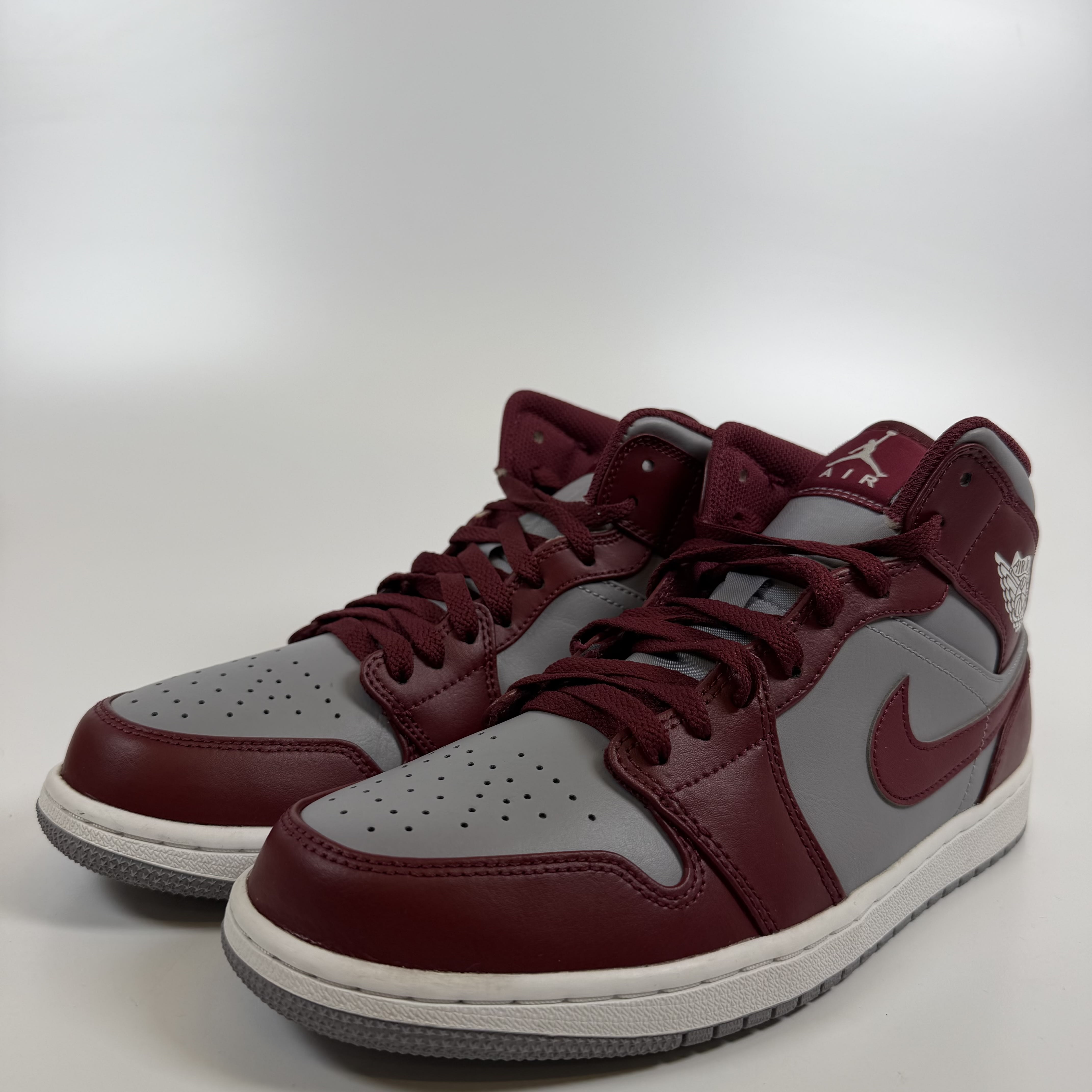 SP8921 Jordan 1 Mid Cherrywood Red