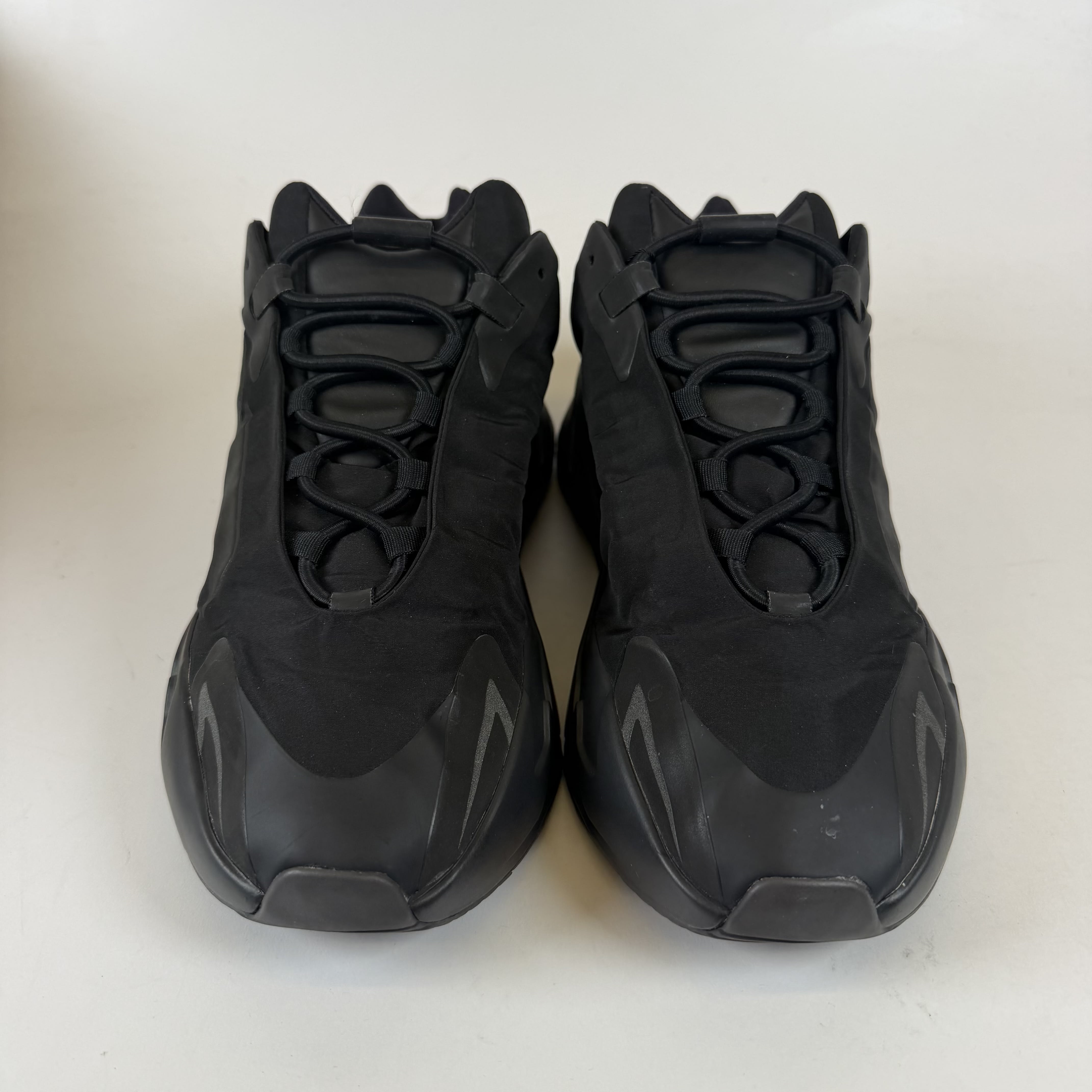 SP5633 Yeezy Boost 700 MNVN 'Triple Black'