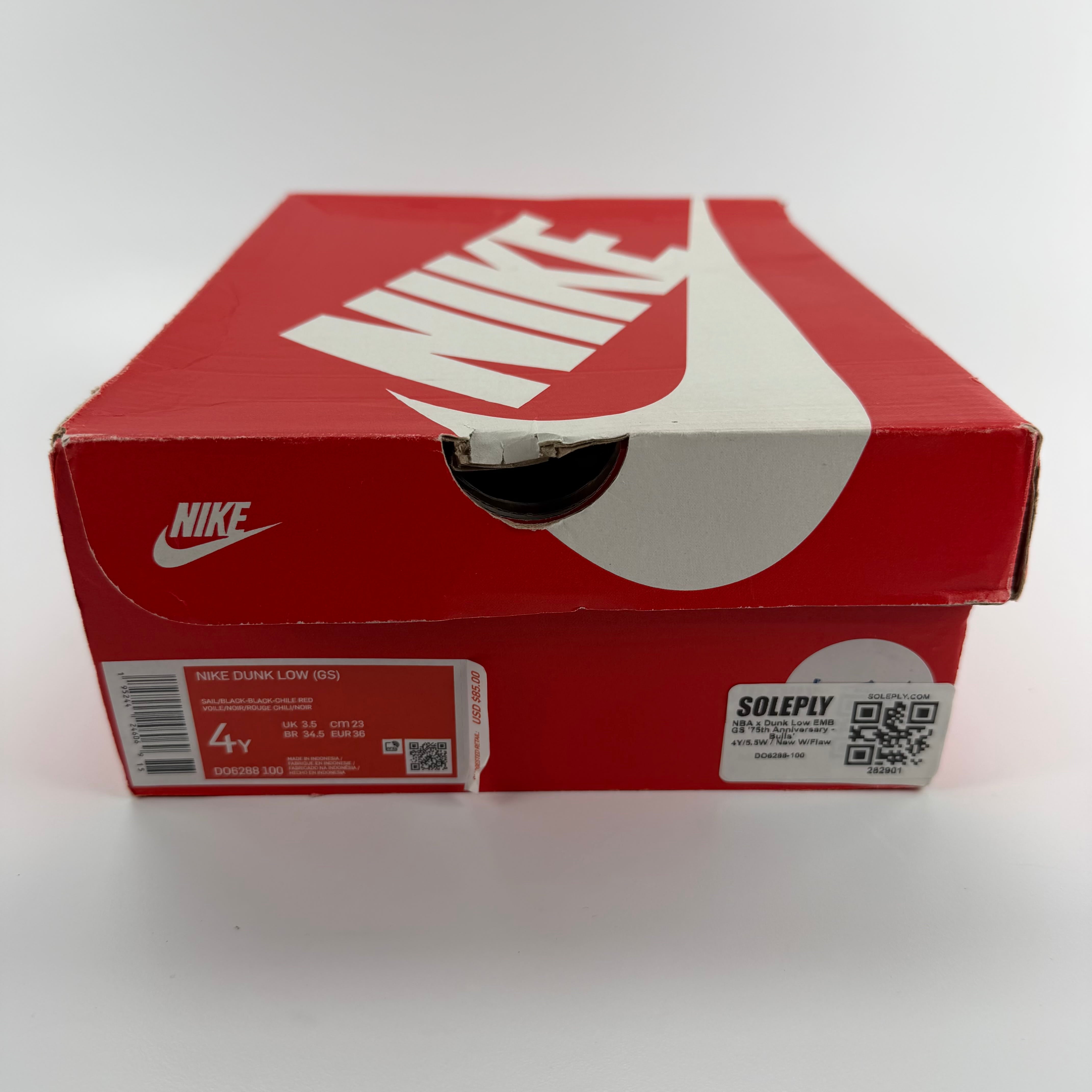 282901 Nike Dunk Low EMB NBA 75th Anniversary Chicago (GS)