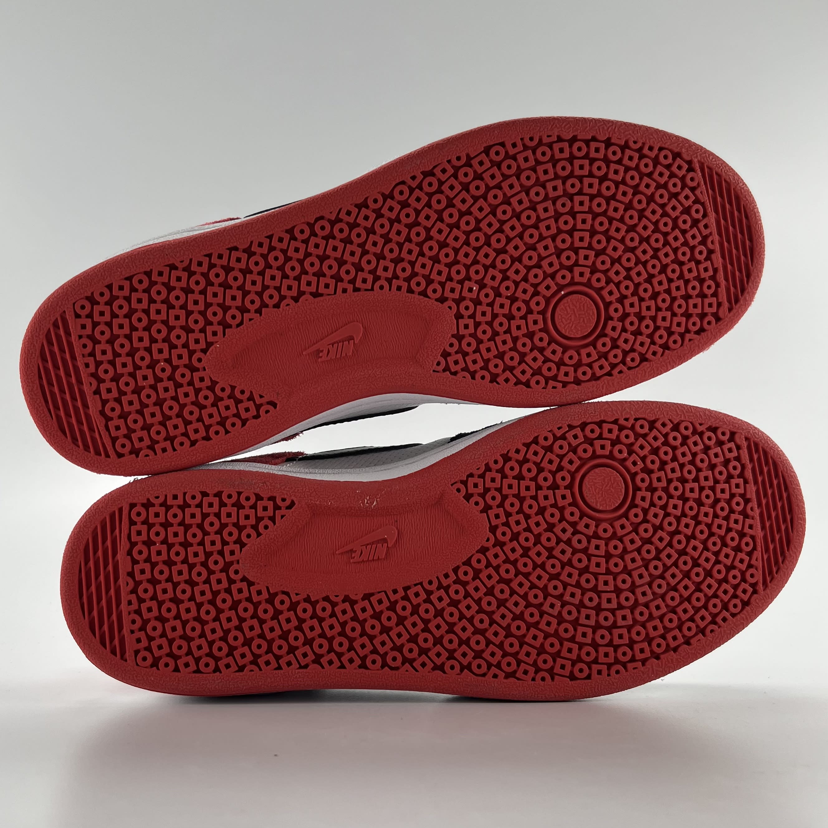 508681 Alleyoop SB GS 'University Red'