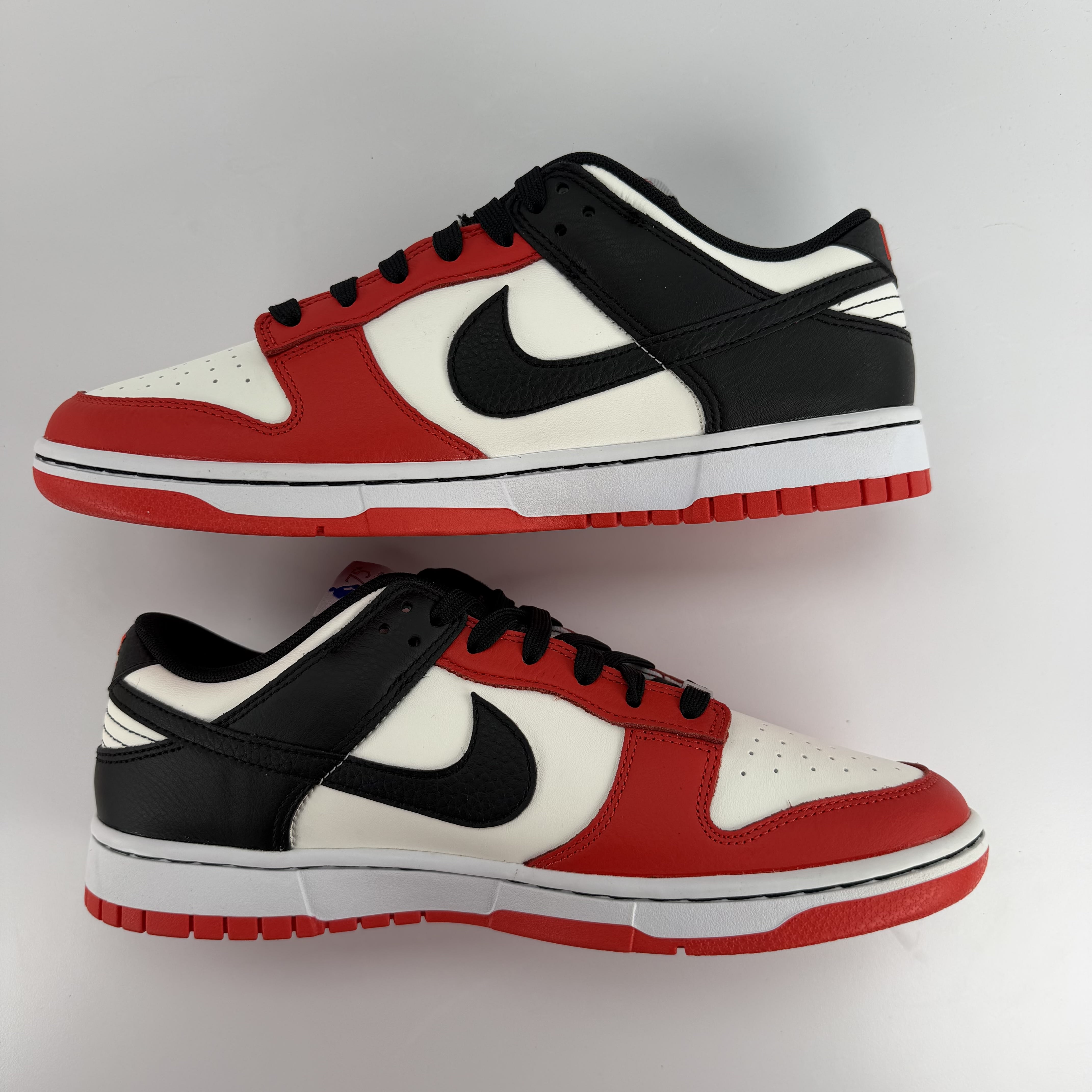 324972 Nike Dunk Low EMB NBA 75th Anniversary Chicago
