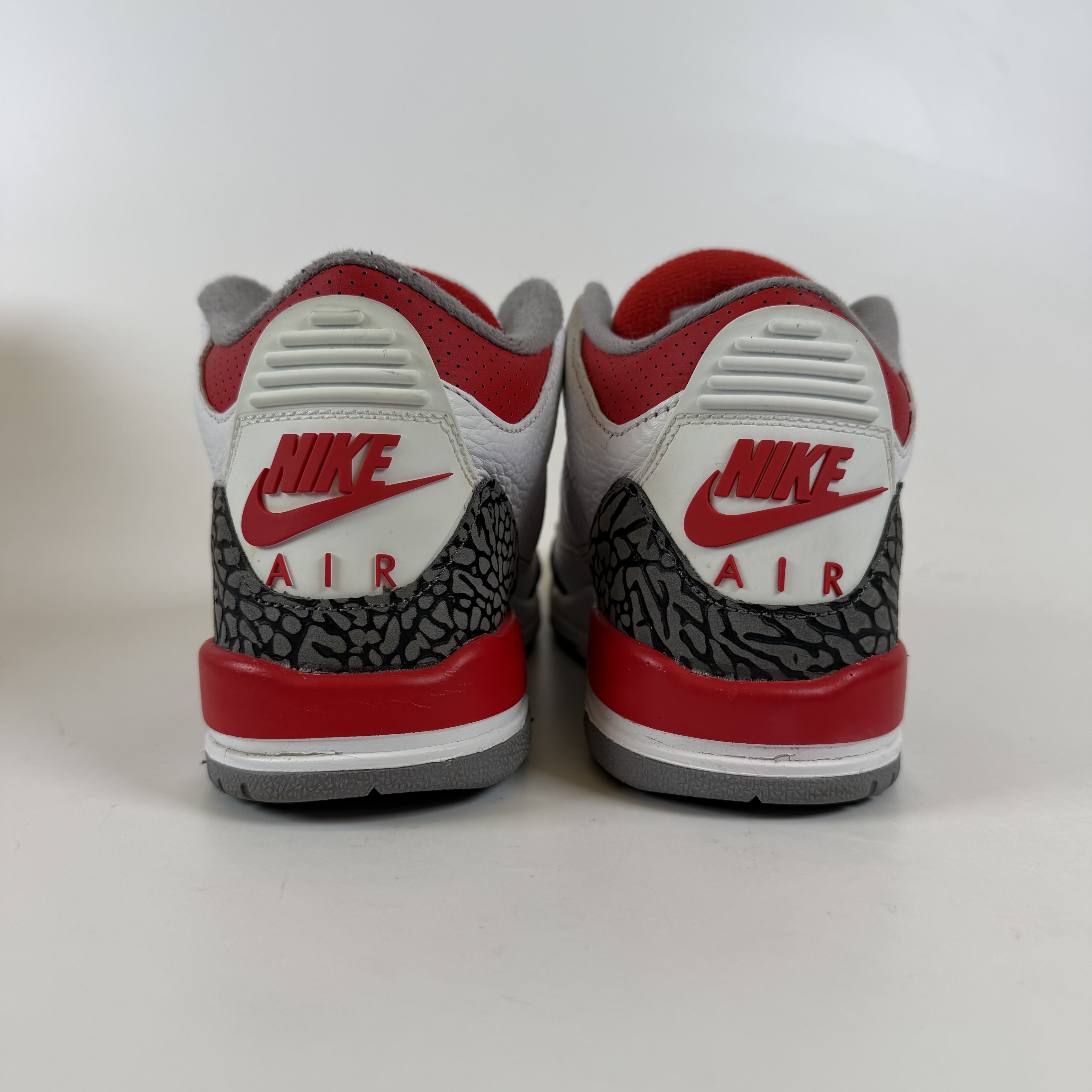 SP5655 Jordan 3 Retro Fire Red (2022) (GS)