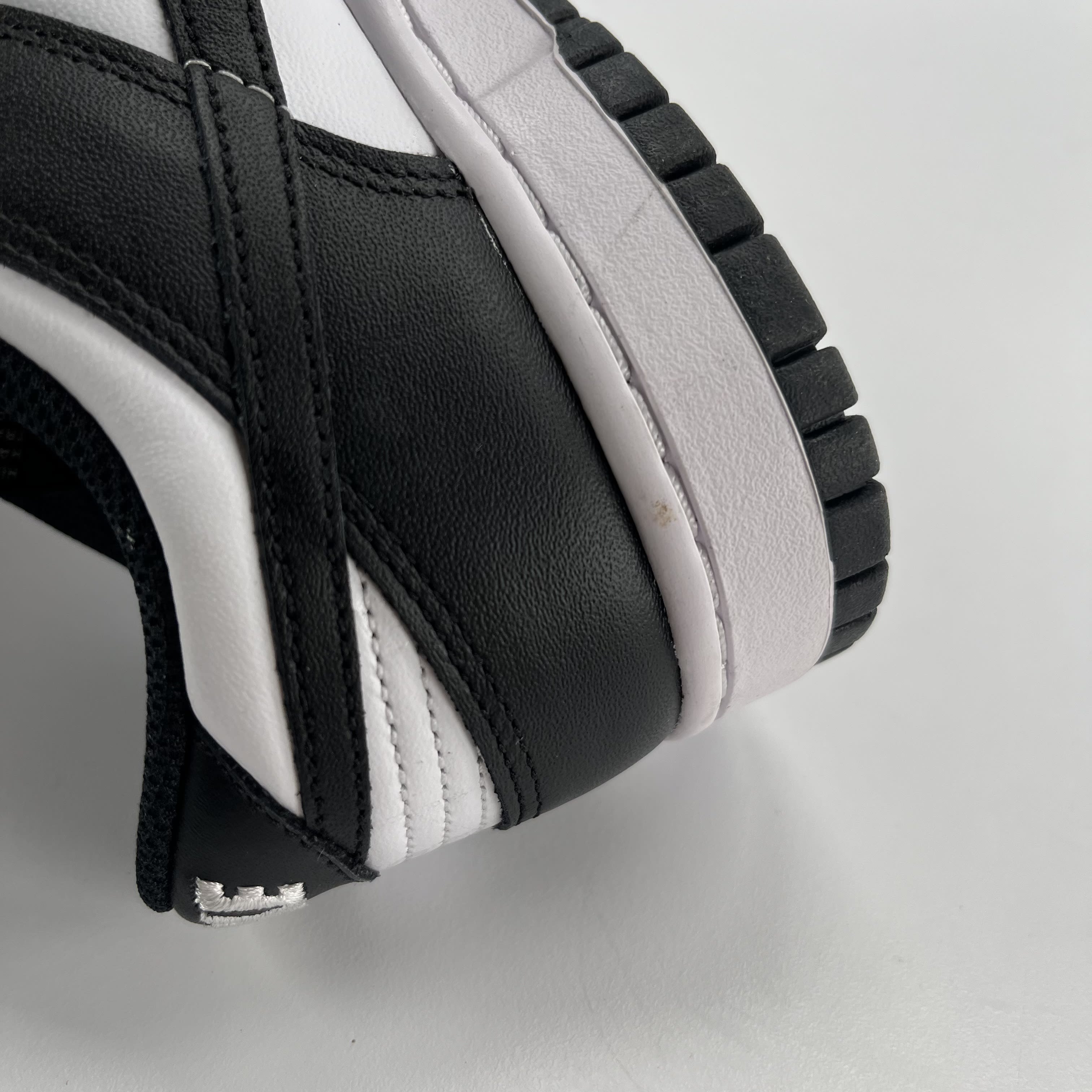 313051 Nike Dunk Low Retro White Black Panda (Women's)
