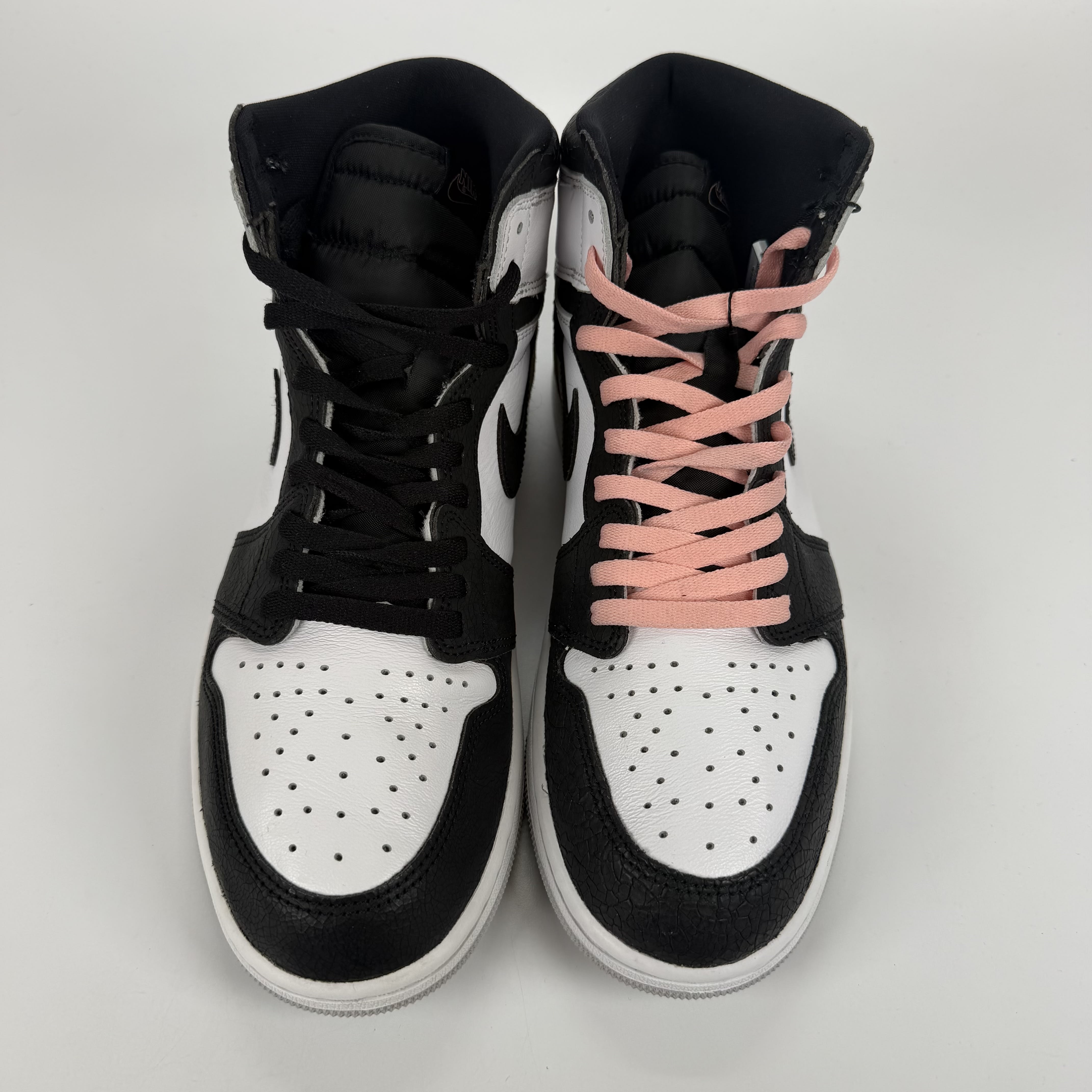 [766828] Jordan 1 Retro High OG Bleached Coral