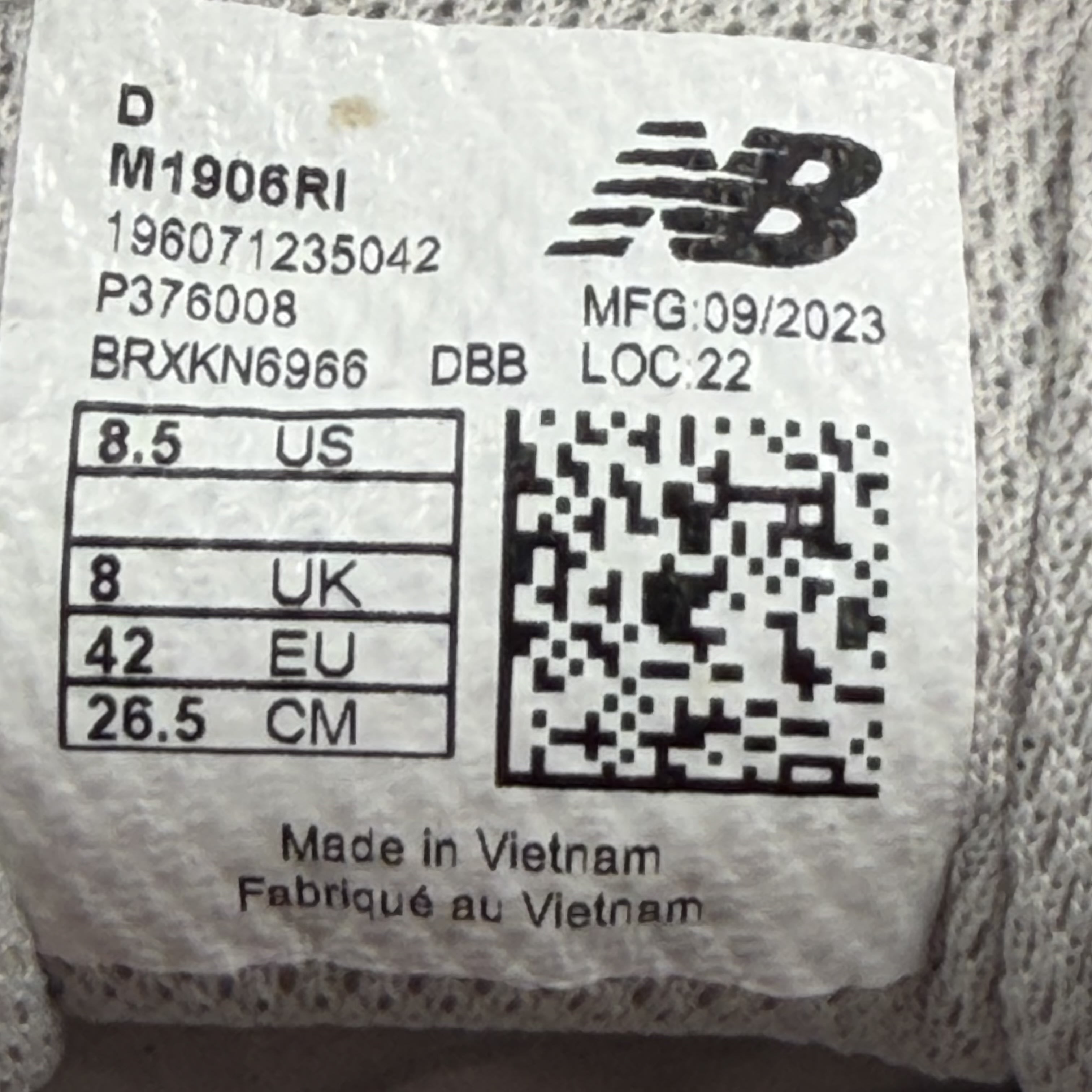 323038 New Balance 1906R White Rain Cloud Silver Metallic