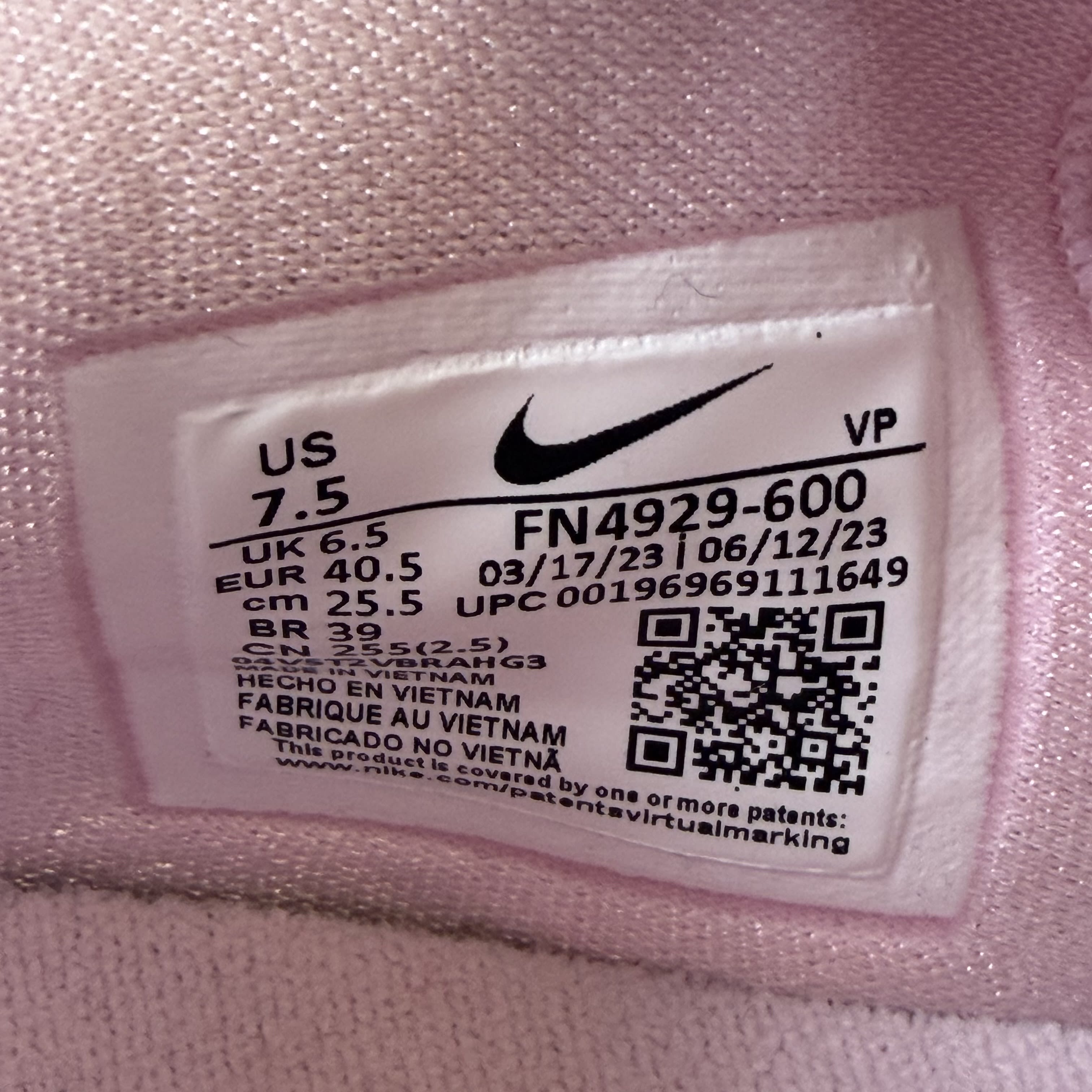 702837 Nike KD 16 Aunt Pearl