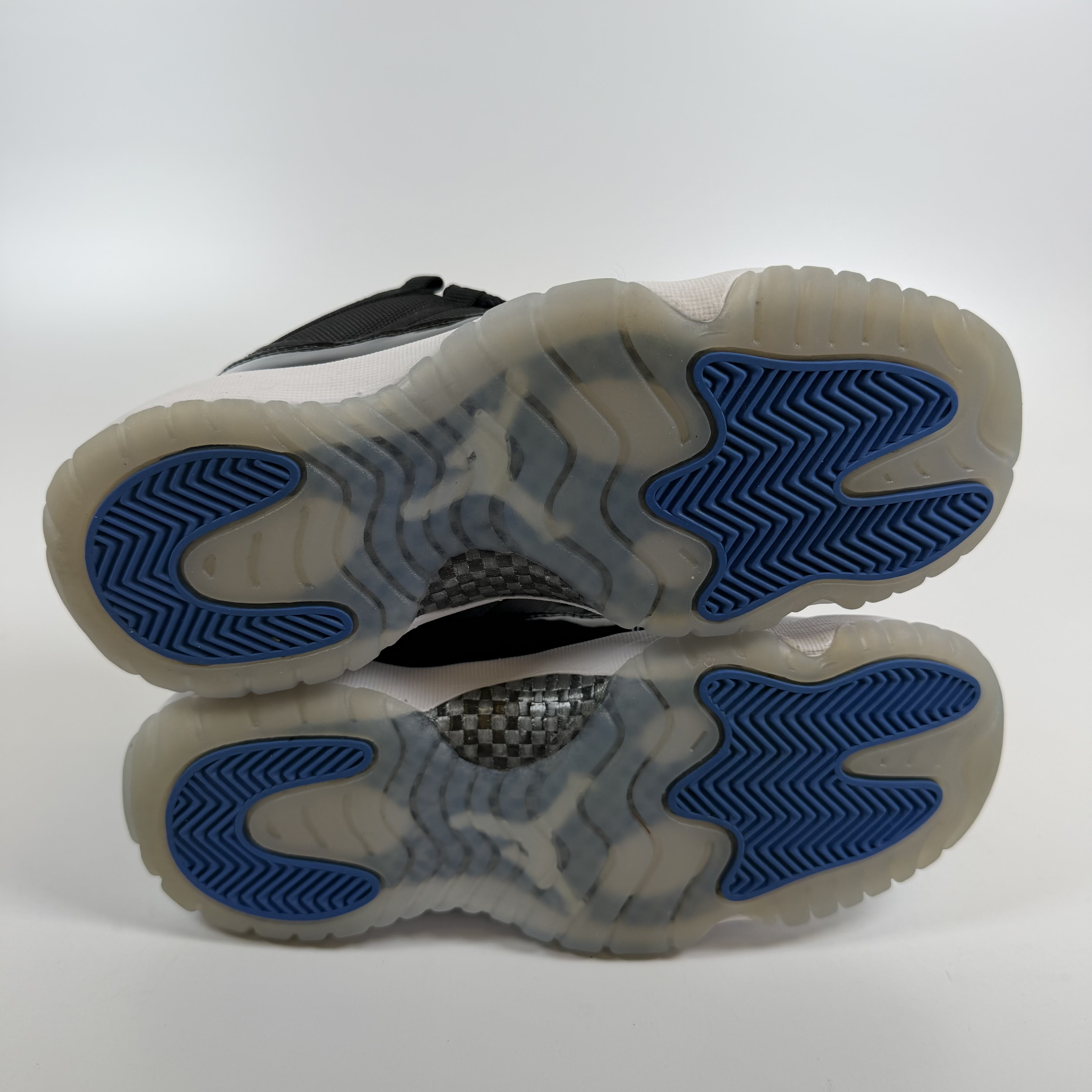 SP8087 Jordan 11 Retro Low Space Jam (GS)