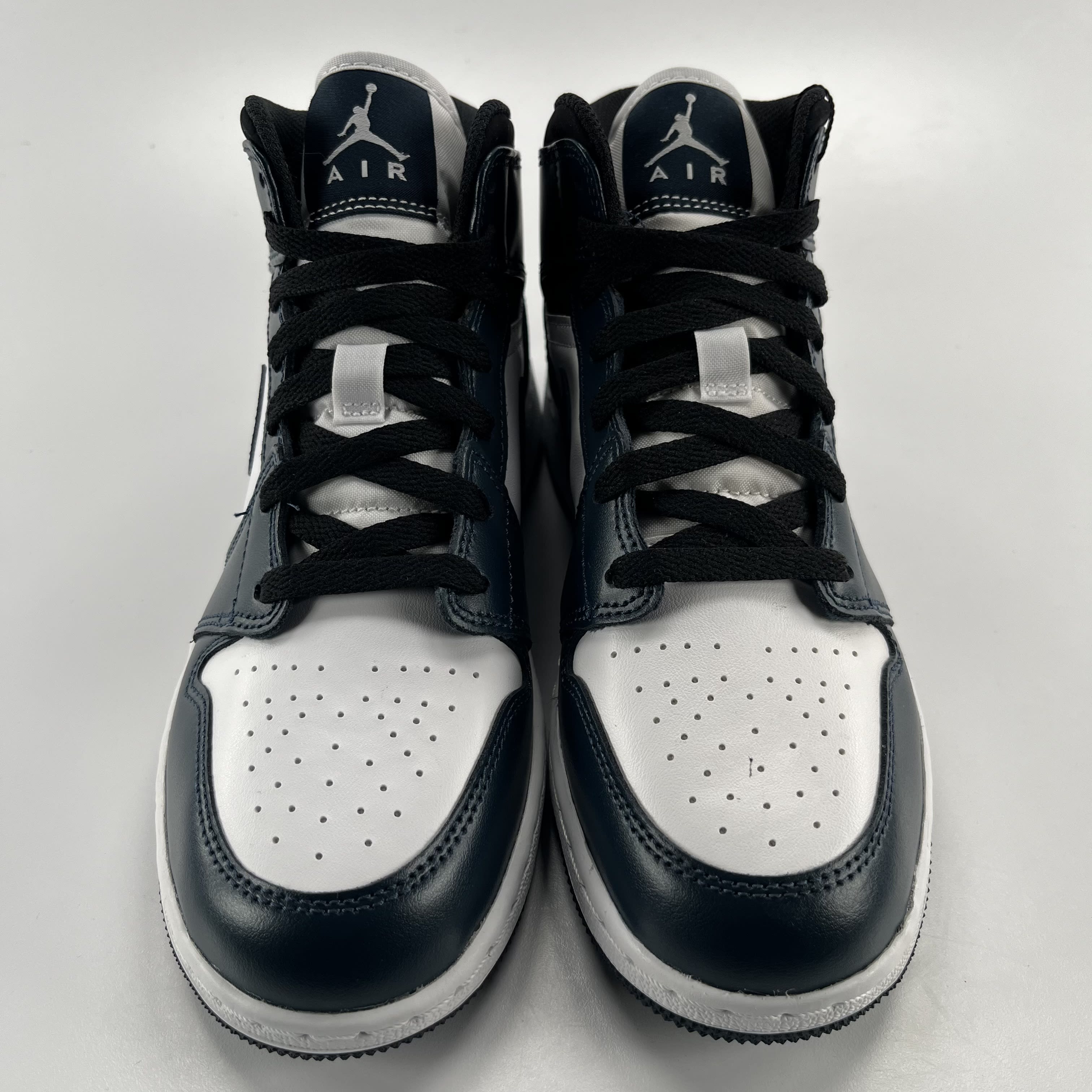 281111 Jordan 1 Mid Armory Navy (GS)