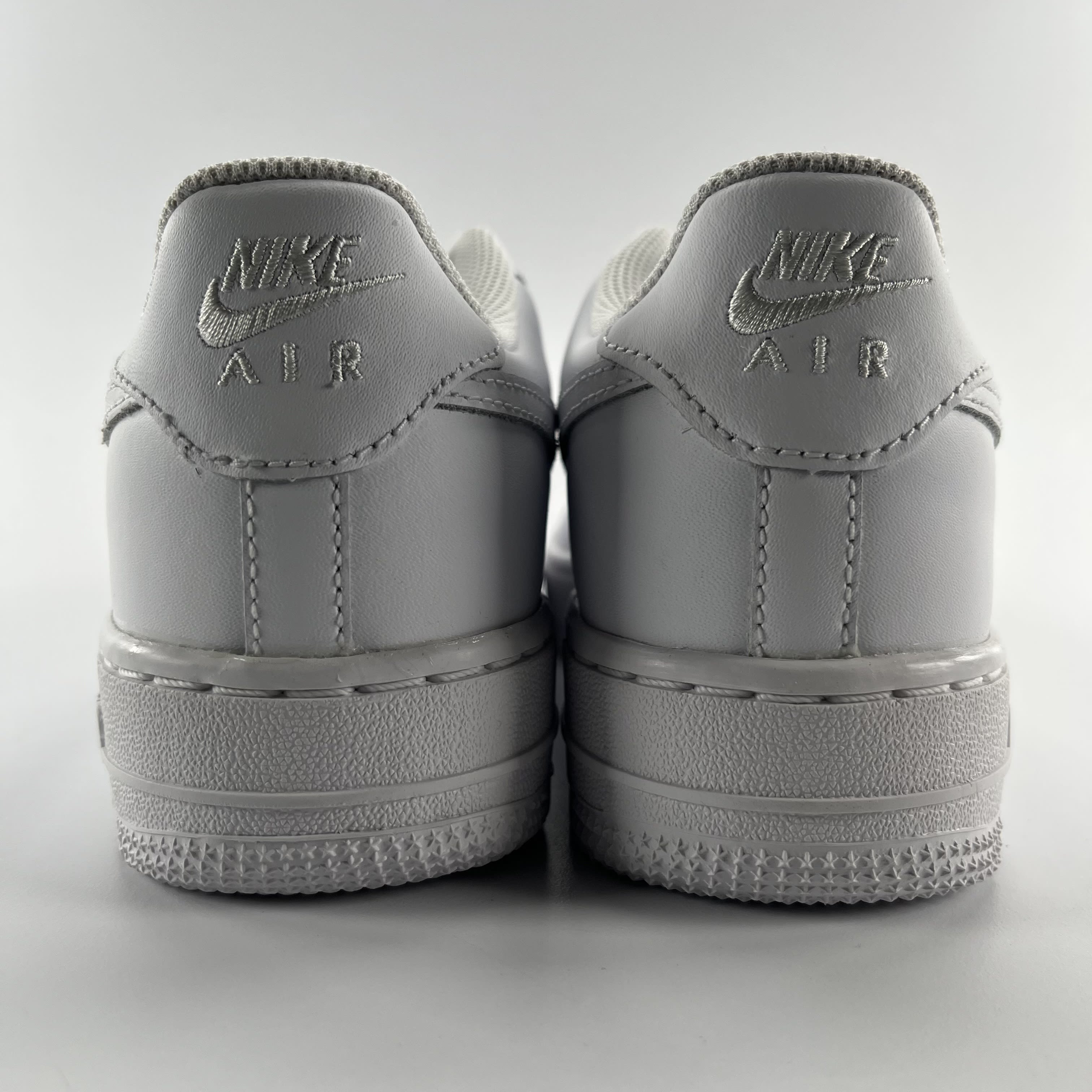 389965 Nike Air Force 1 LE (GS) 'Triple White'